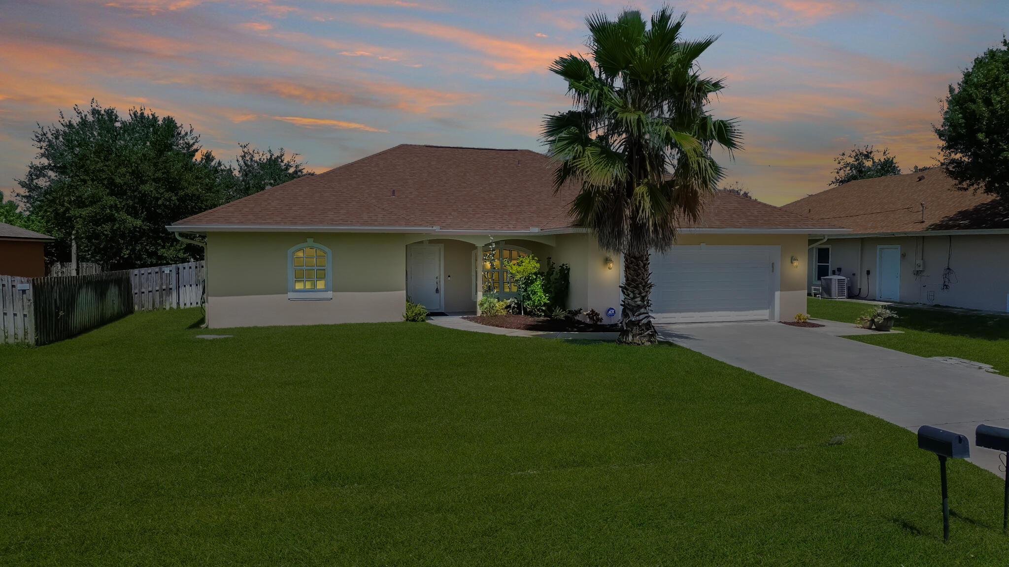 Foto de propiedad en 3342 SW Ludlow Street, Port St. Lucie, FL 34953 Port St. Lucie con MLS# 