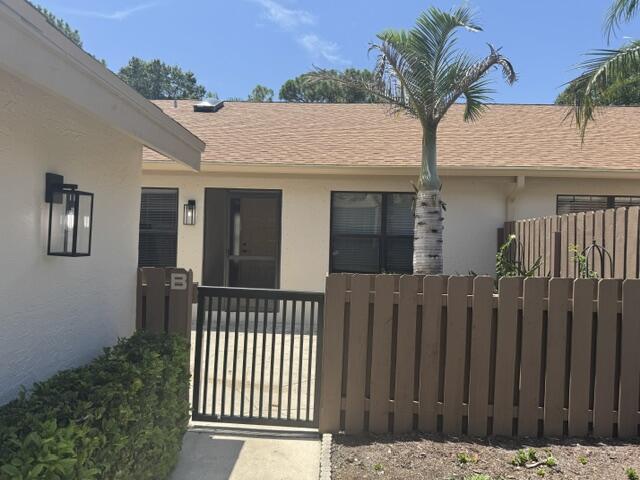 Entry way to property
