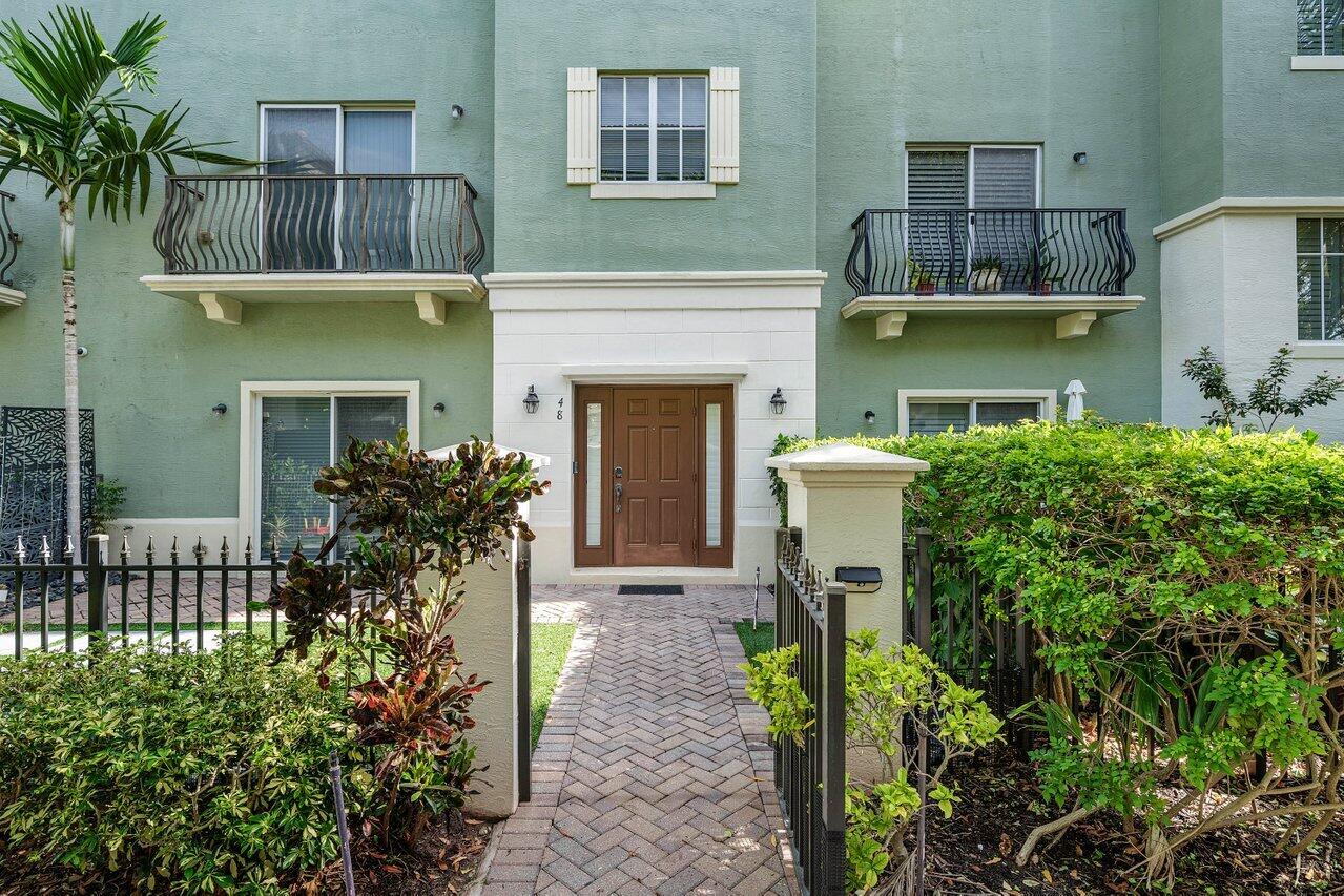 En Renta 48 NW HAWTHORNE Place, Boca Raton, FL 33432, Boca Raton, FL 33432