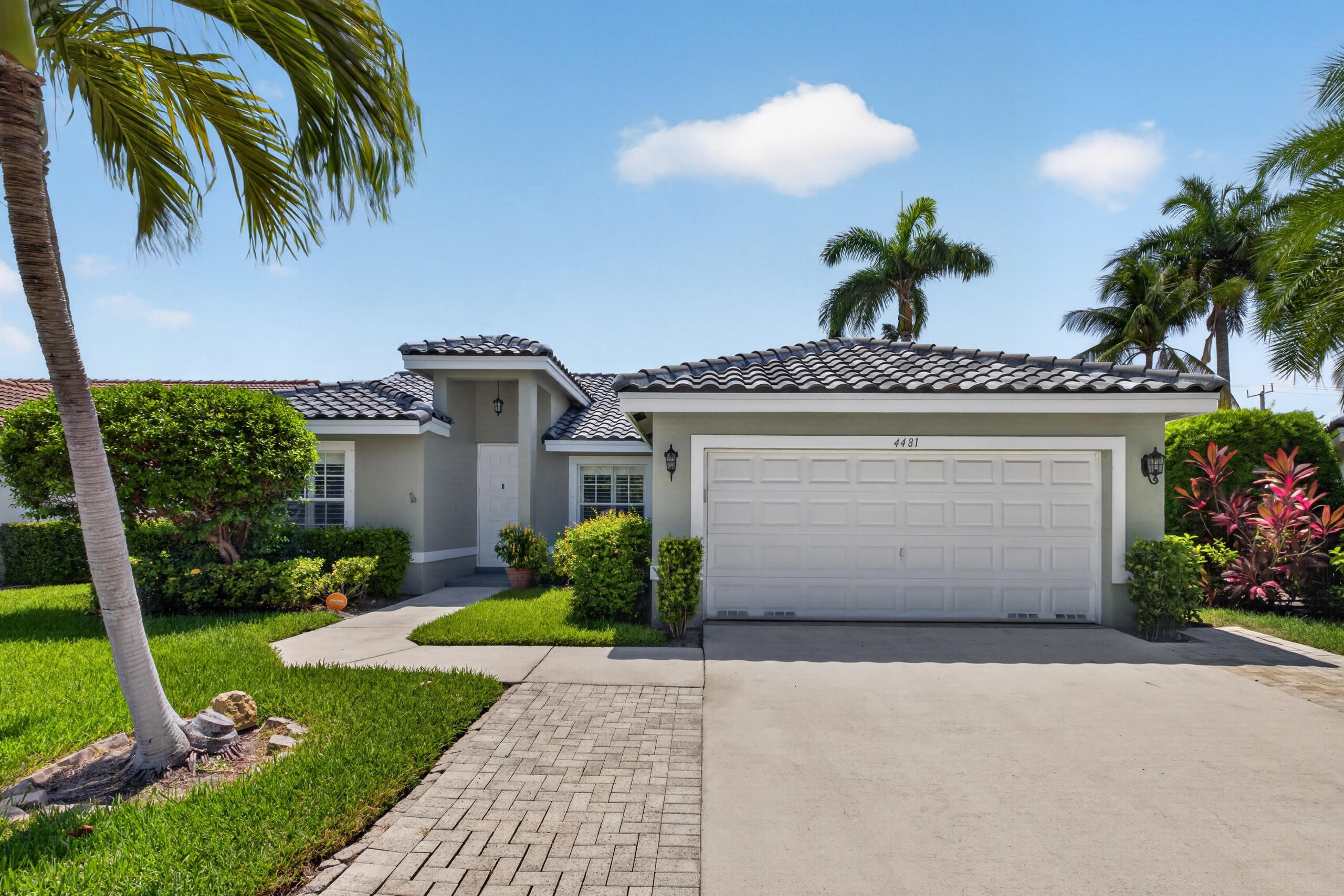 Alquilada 4481 NW 20TH Avenue, Oakland Park, FL 33309, Oakland Park, FL 33309