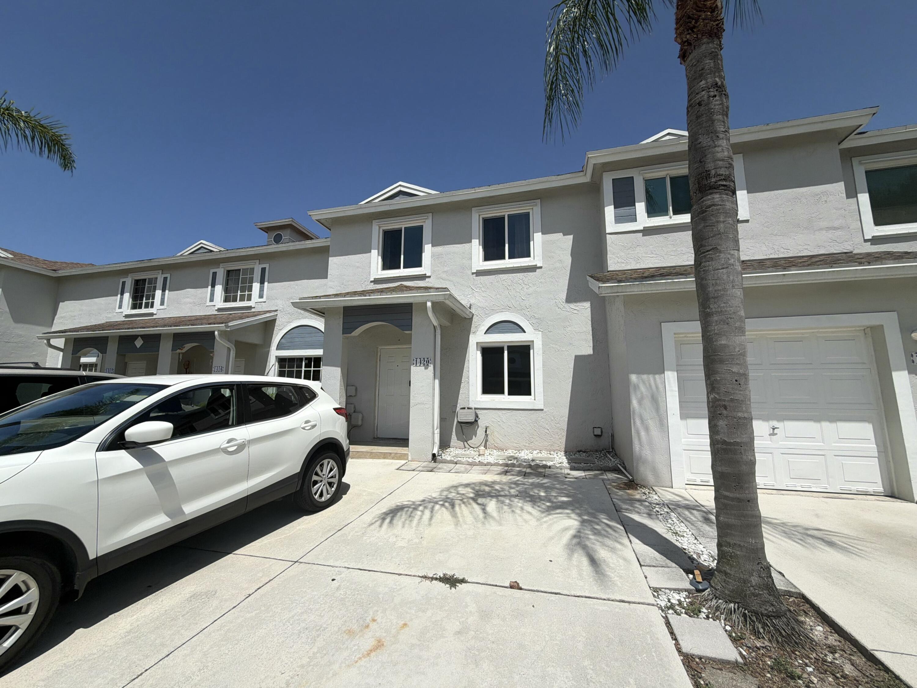 Foto de propiedad en 1420 SW 47TH Avenue, Deerfield Beach, FL 33442 Deerfield Beach con MLS# 