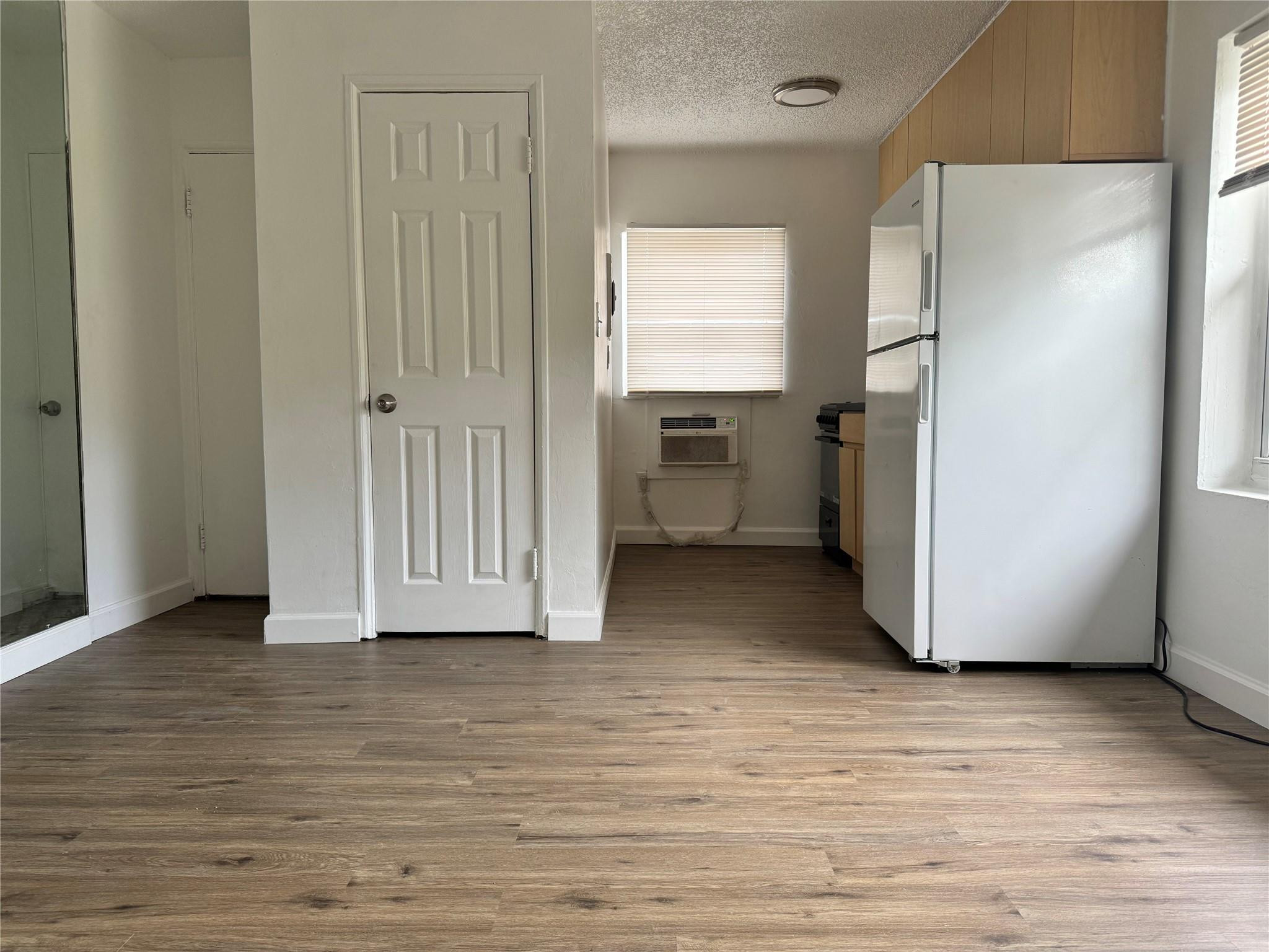 Foto de propiedad en 2037 Madison Street 8, Hollywood, FL 33020 Hollywood con MLS# 
