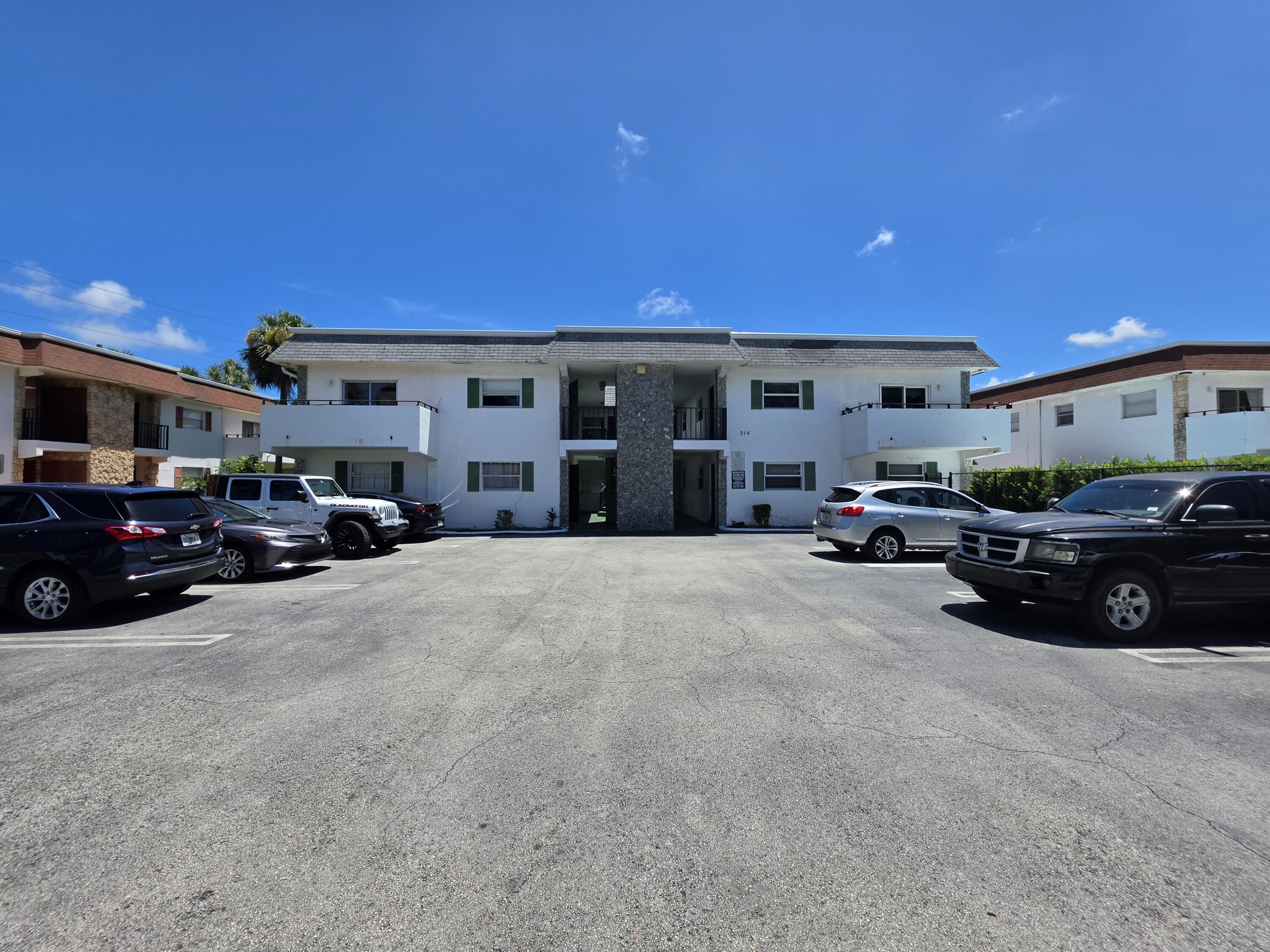 En Renta 214 SW 1ST Street I-2, Pompano Beach, FL 33060, Pompano Beach, FL 33060