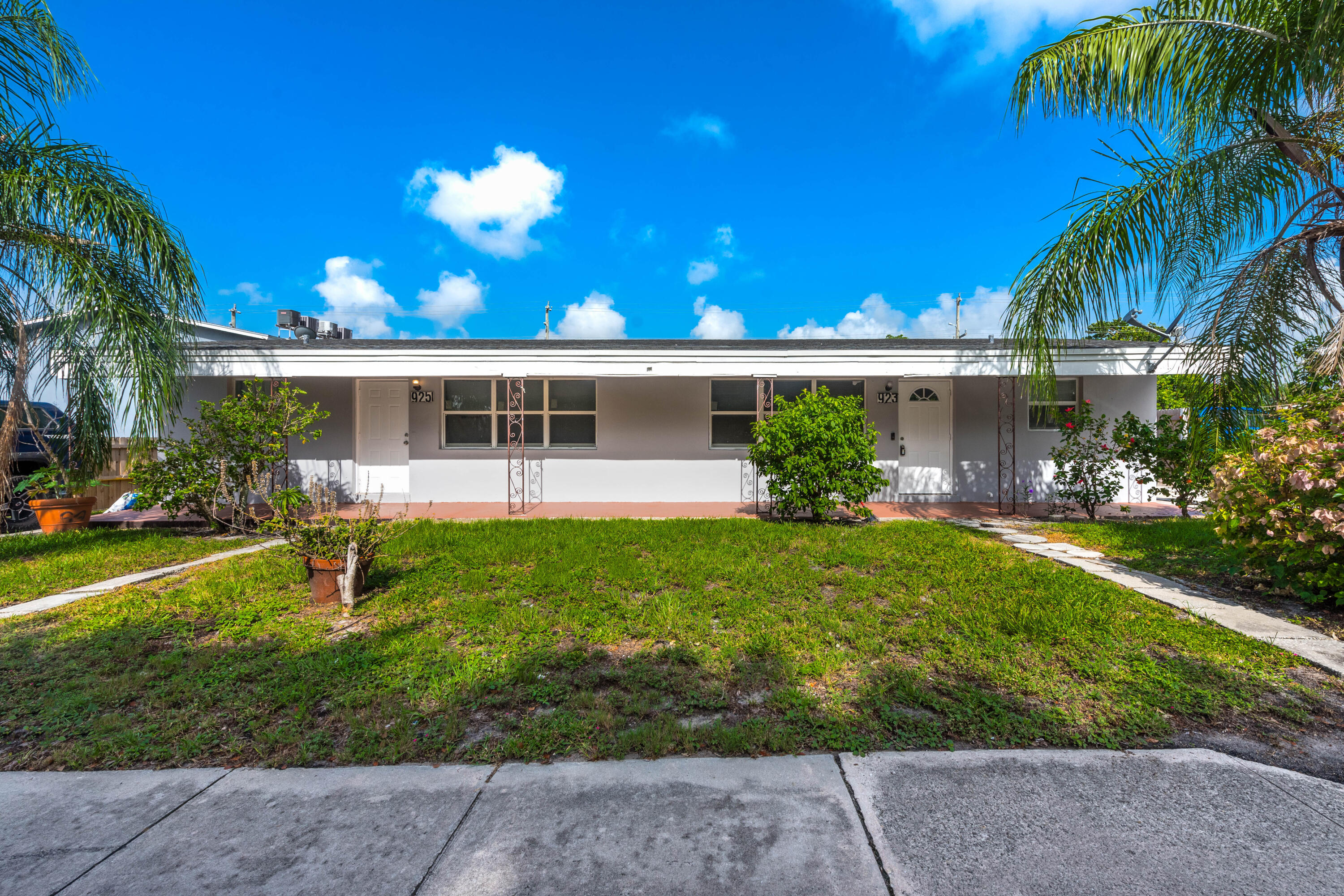 En Venta 925 S Pine Street, Lake Worth, FL 33460, Lake Worth, FL 33460