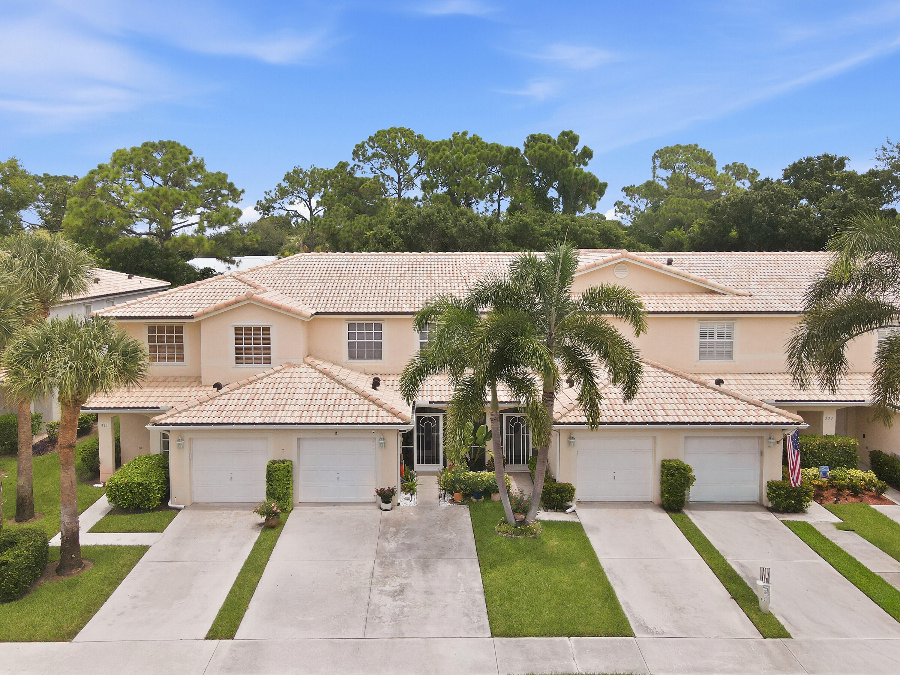 Foto de propiedad en 339 Timberwalk Trail, Jupiter, FL 33458 Jupiter con MLS# 