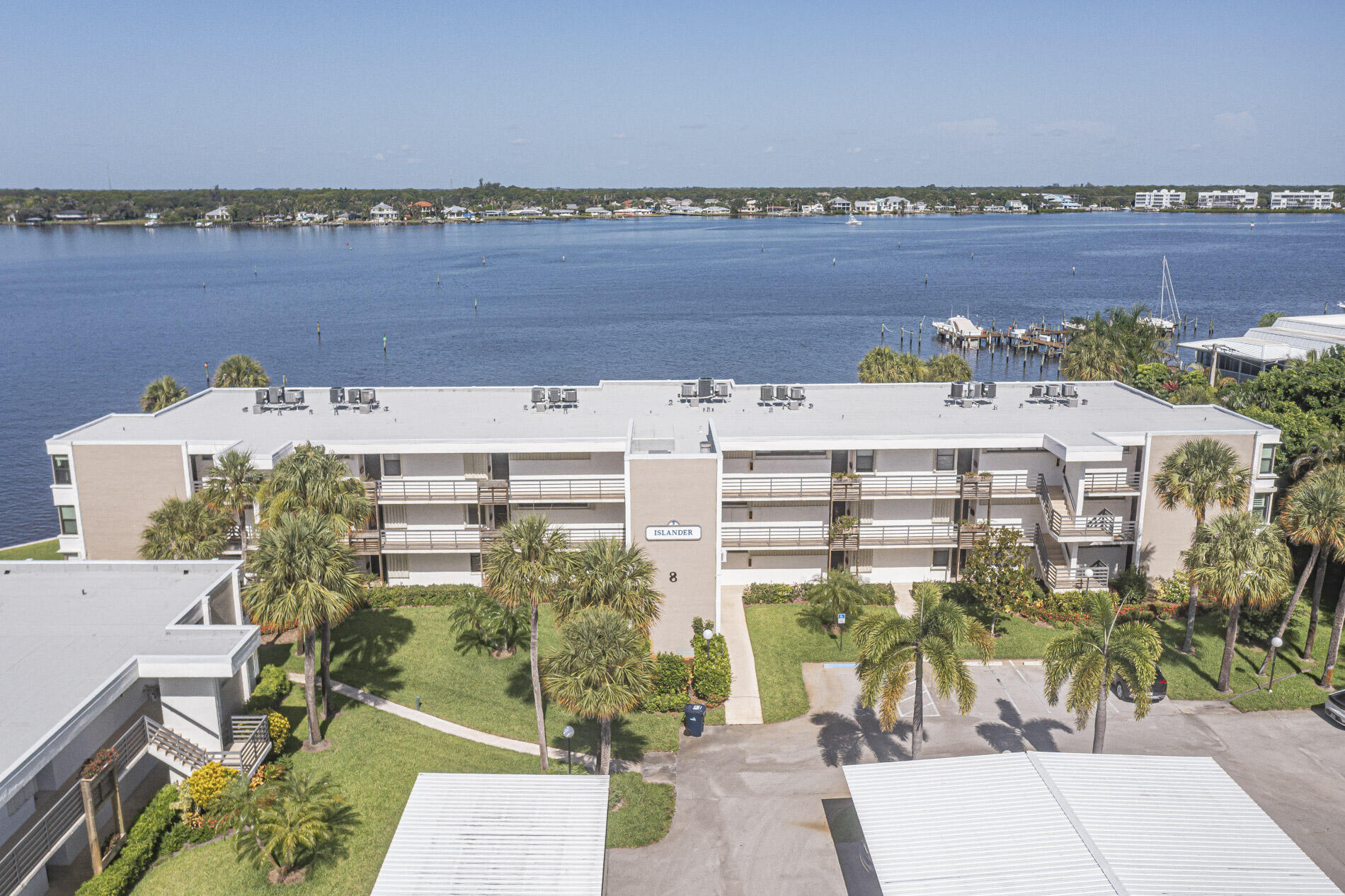 En Venta 1950 SW Palm City Road Apt 8-203, Stuart, FL 34994, Stuart, FL 34994