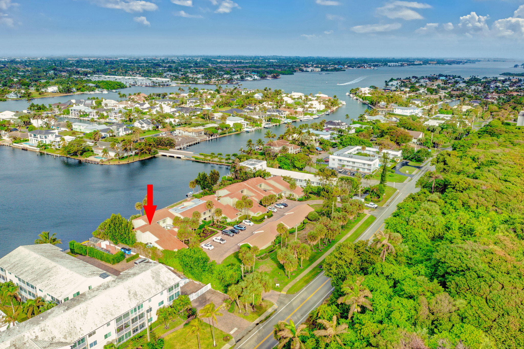 Foto de propiedad en 6550 N Ocean Boulevard 1, Ocean Ridge, FL 33435 Ocean Ridge con MLS# 