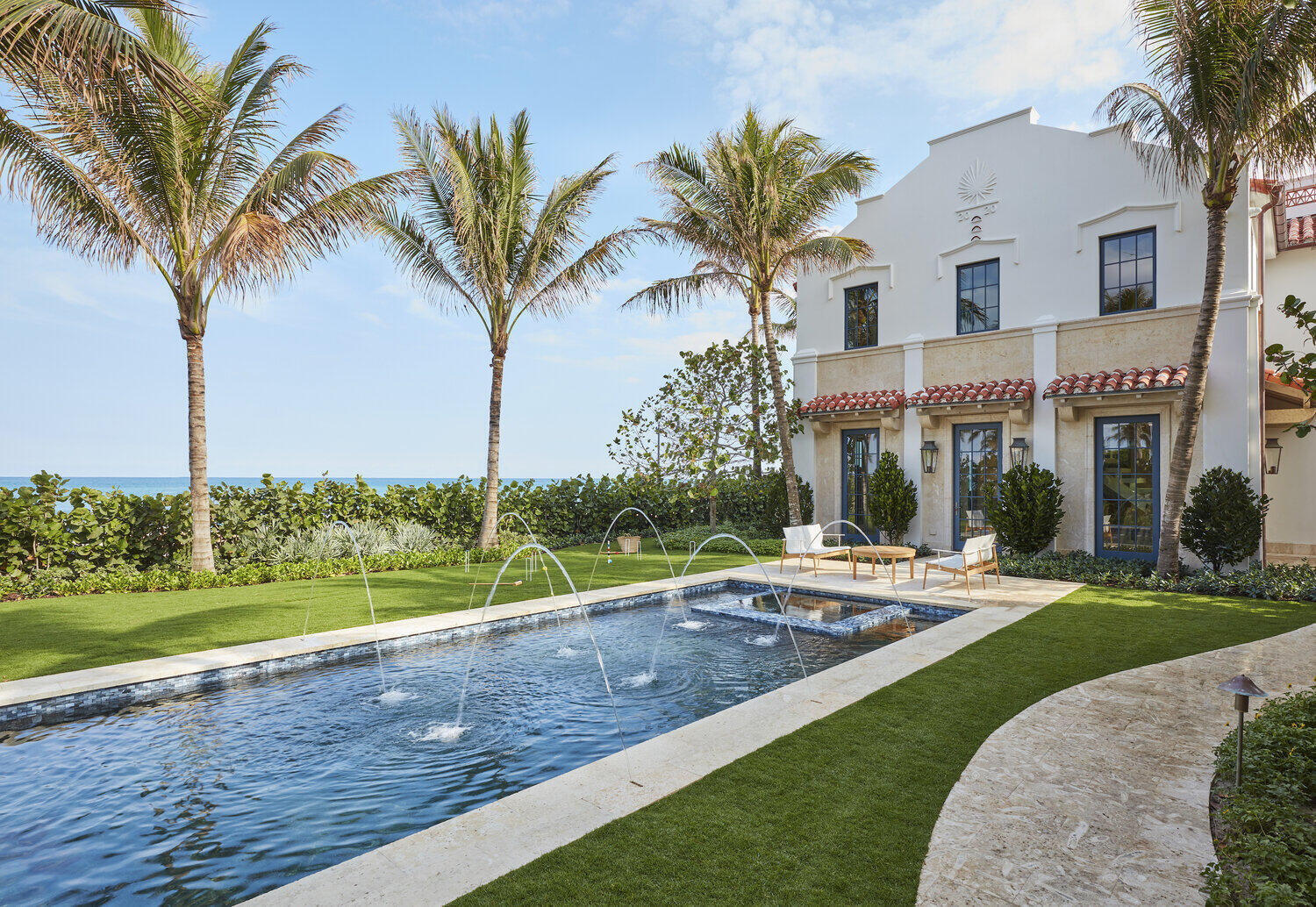 Foto de propiedad en 456 S OCEAN Boulevard, Palm Beach, FL 33480 Palm Beach con MLS# 