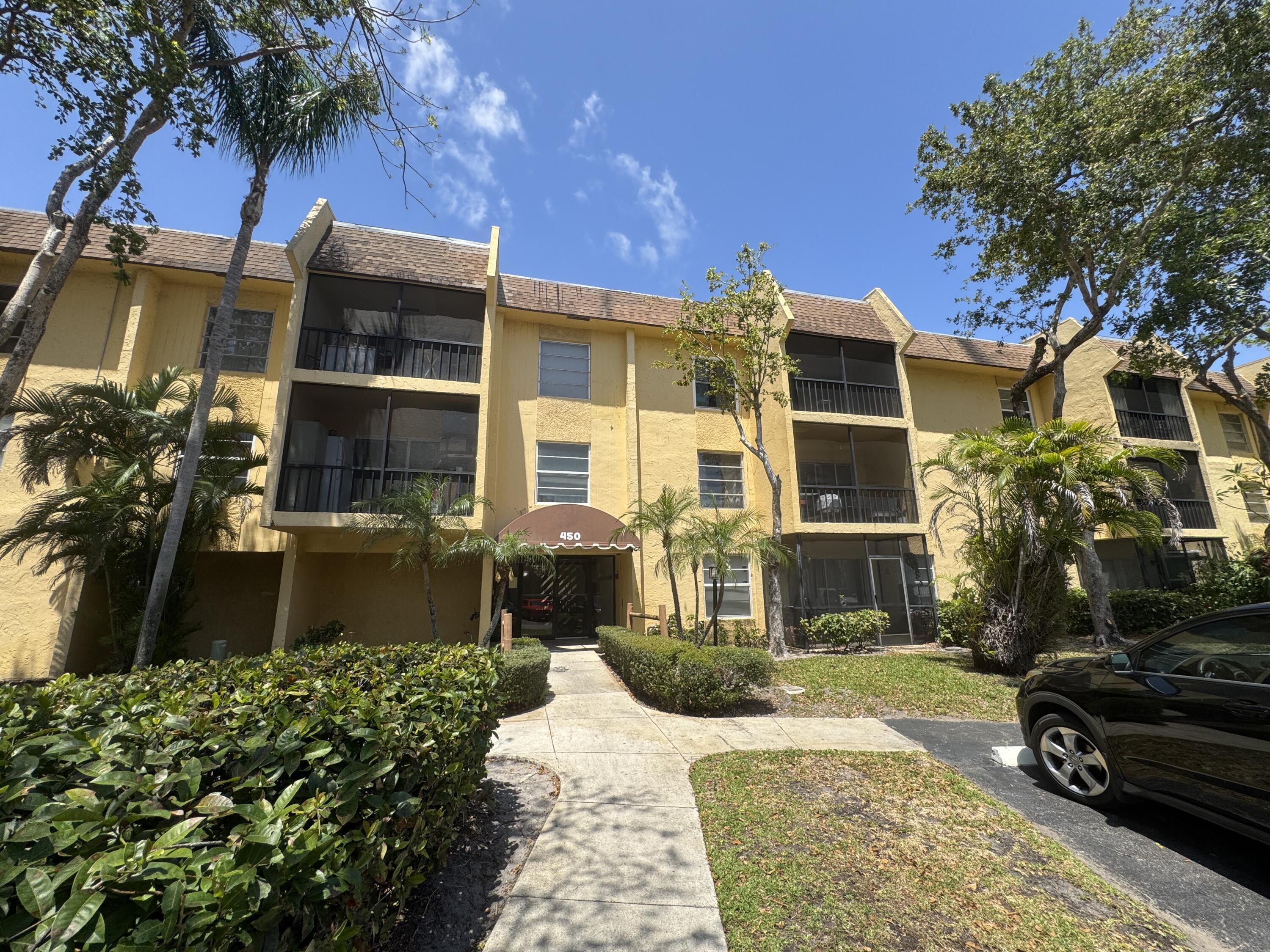 Foto de propiedad en 450 NW 20th Street, Boca Raton, FL 33431 Boca Raton con MLS# 