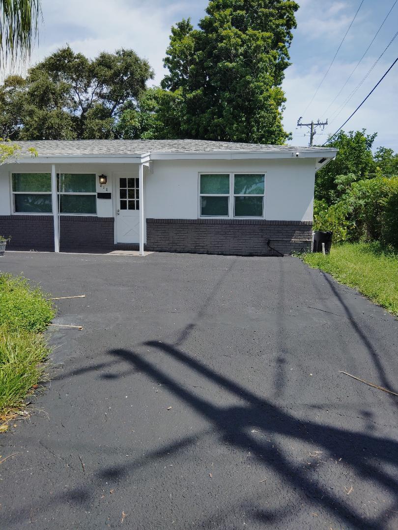 En Renta 828 PROSPERITY FARMS Road, North Palm Beach, FL 33408, North Palm Beach, FL 33408