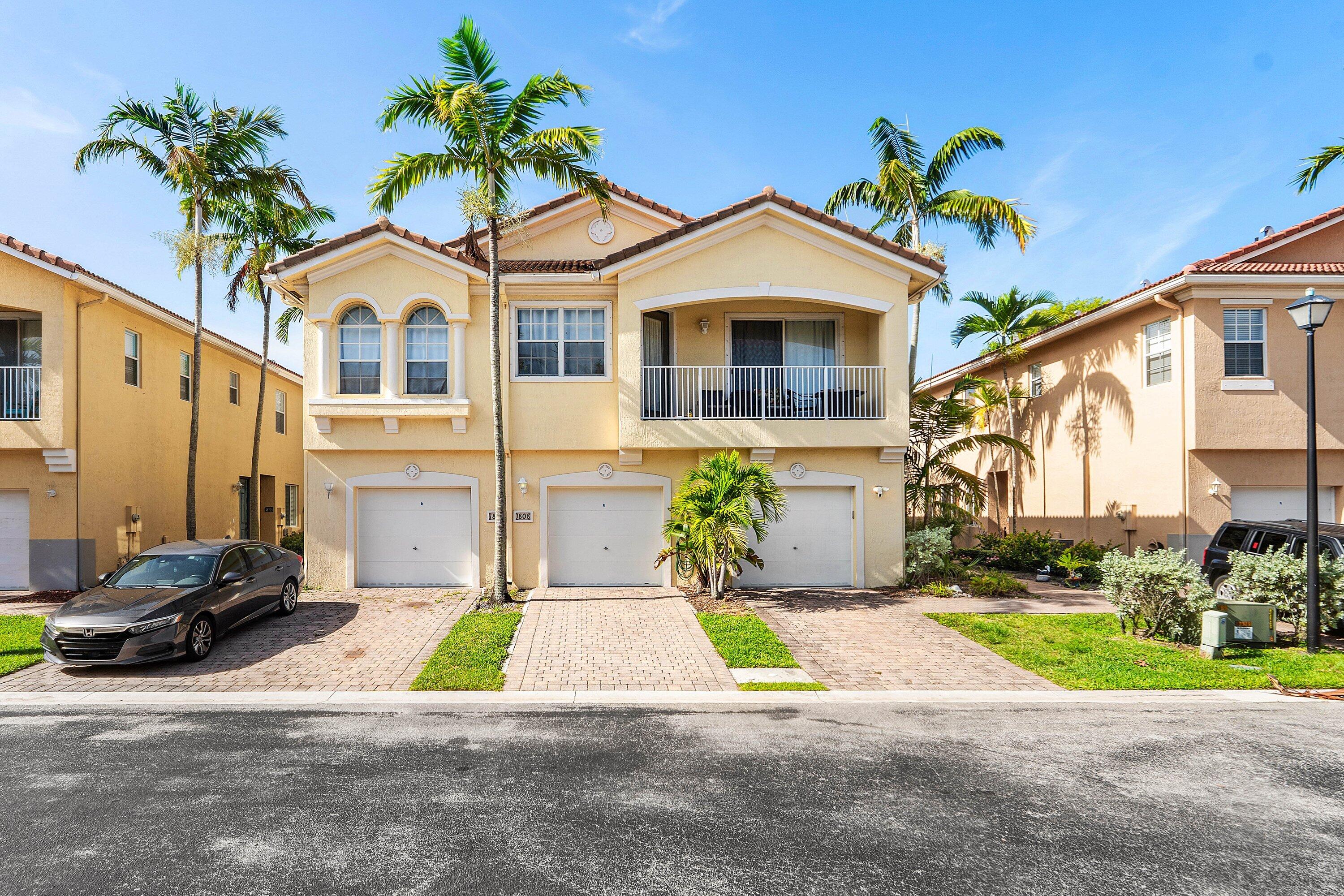 Foto de propiedad en 1808 Sonrisa Street, Riviera Beach, FL 33404 Riviera Beach con MLS# 