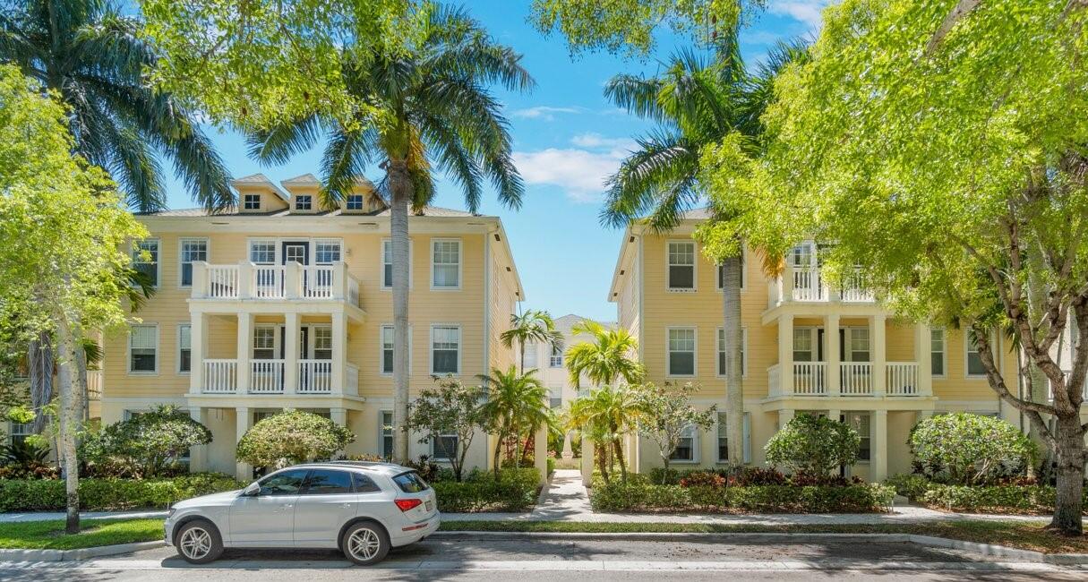 Foto de propiedad en 276 MURCIA Drive 213, Jupiter, FL 33458 Jupiter con MLS# 