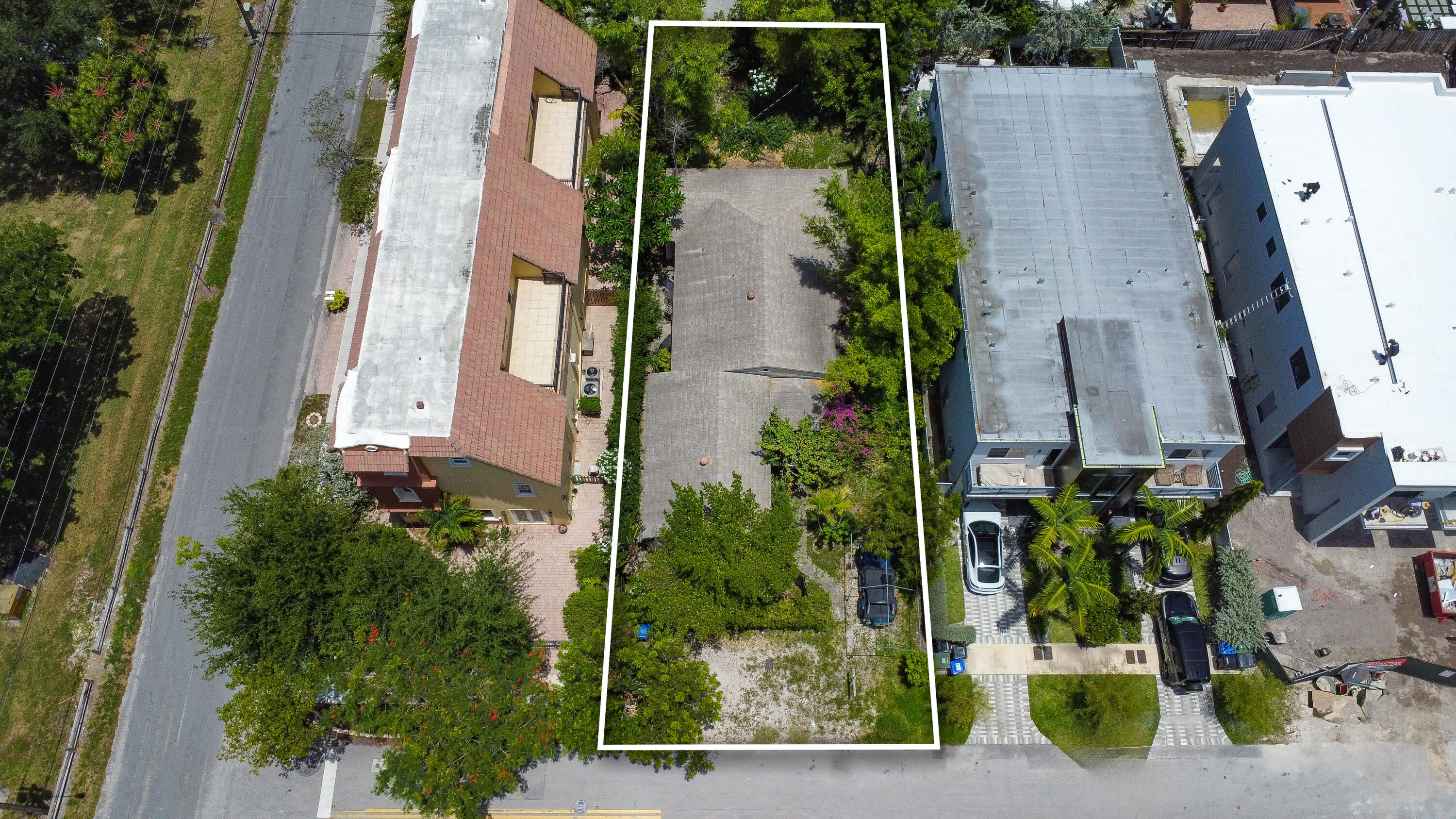 Foto de propiedad en 640 NE 8TH Avenue, Fort Lauderdale, FL 33304 Fort Lauderdale con MLS# 