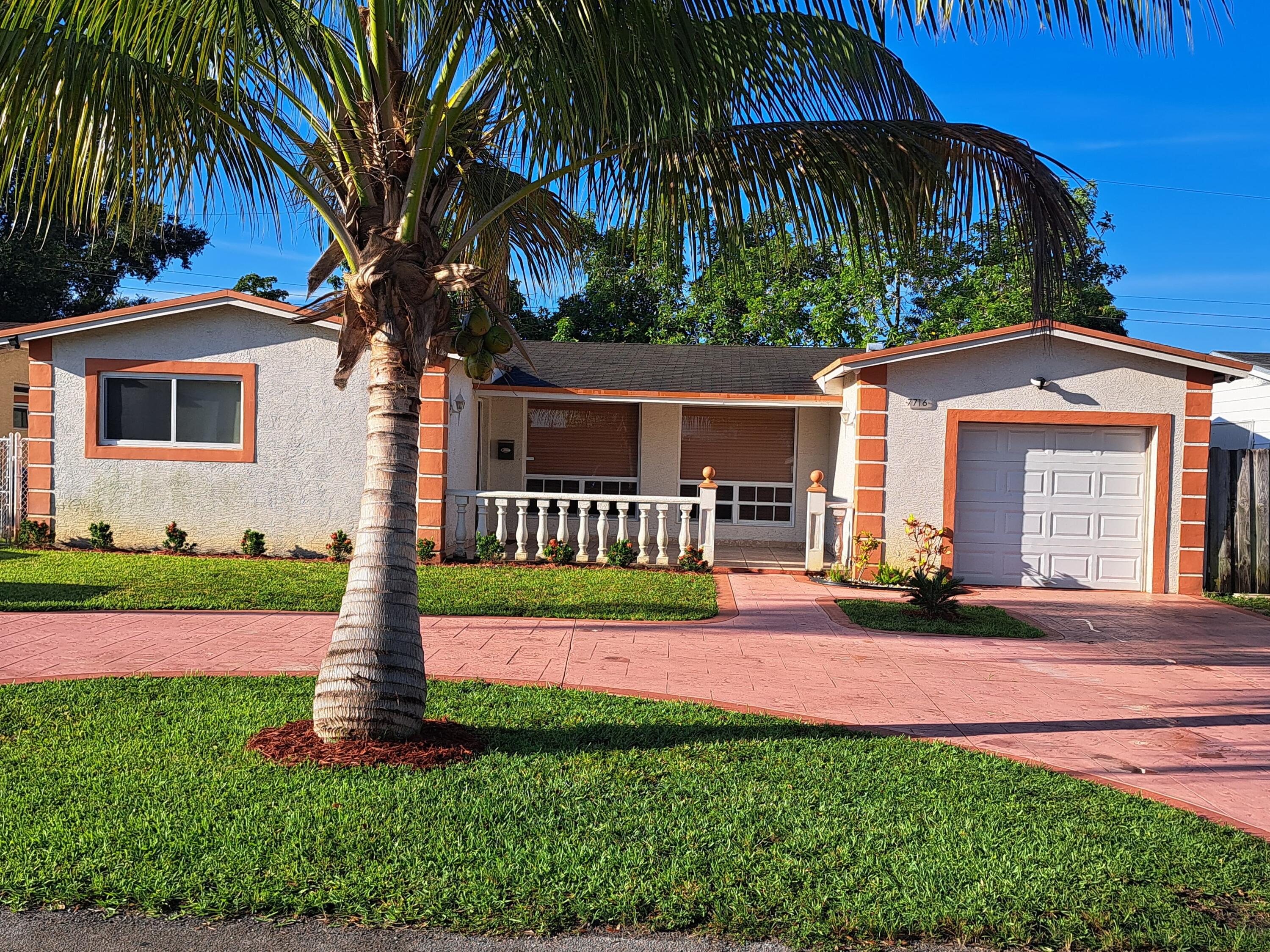 Foto de propiedad en 7716 ALHAMBRA Boulevard, Miramar, FL 33023 Miramar con MLS# 