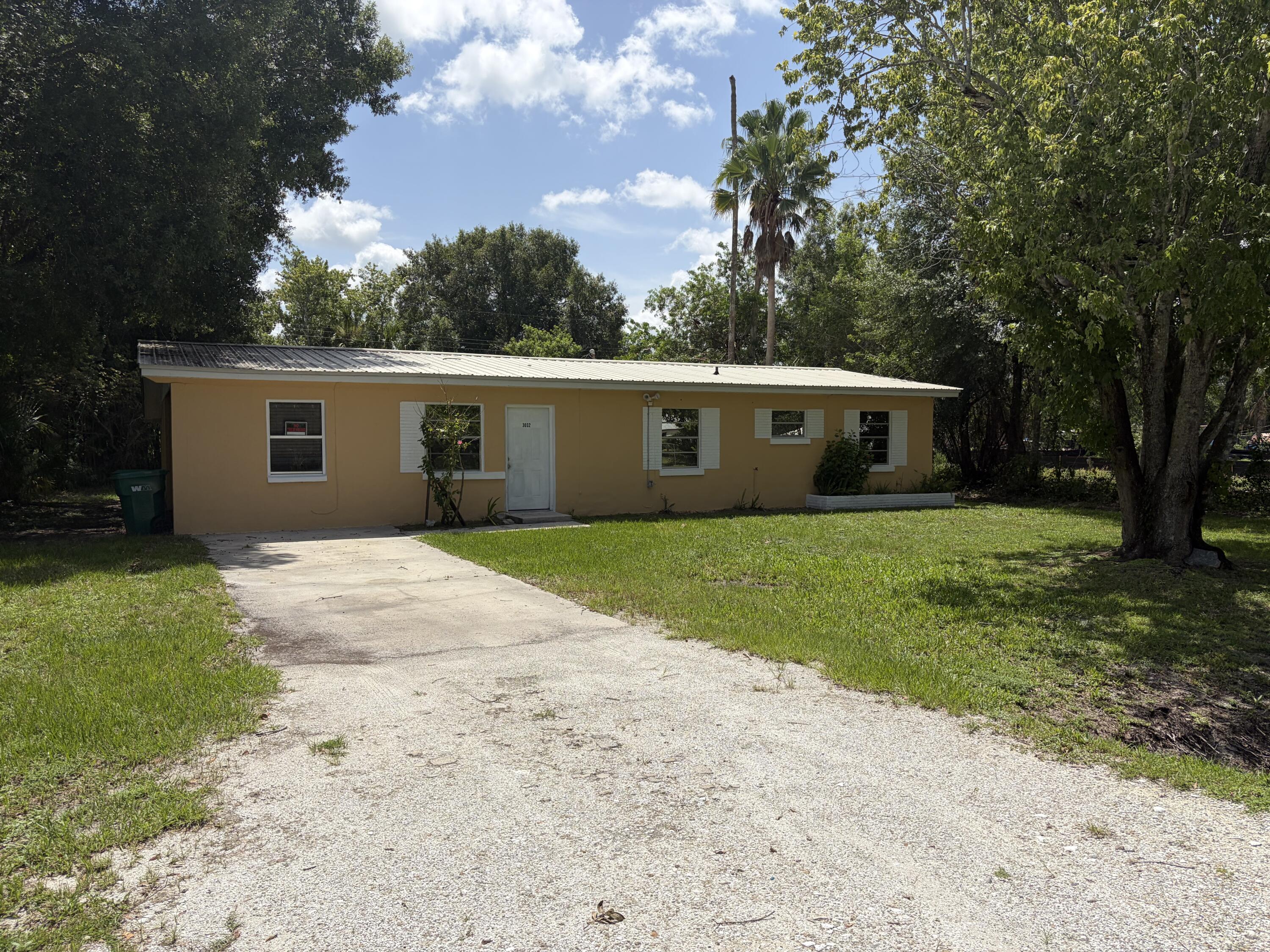 Foto de propiedad en 3032 NW 35TH Avenue, Okeechobee, FL 34972 Okeechobee con MLS# 