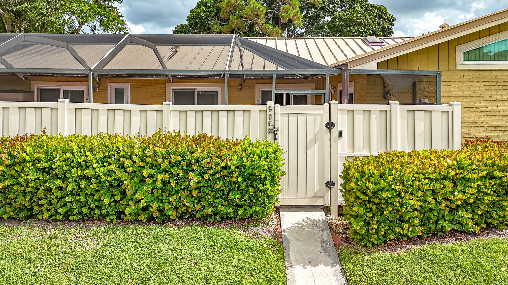 Foto de propiedad en 5796 Golden Eagle Circle, Palm Beach Gardens, FL 33418 Palm Beach Gardens con MLS# 
