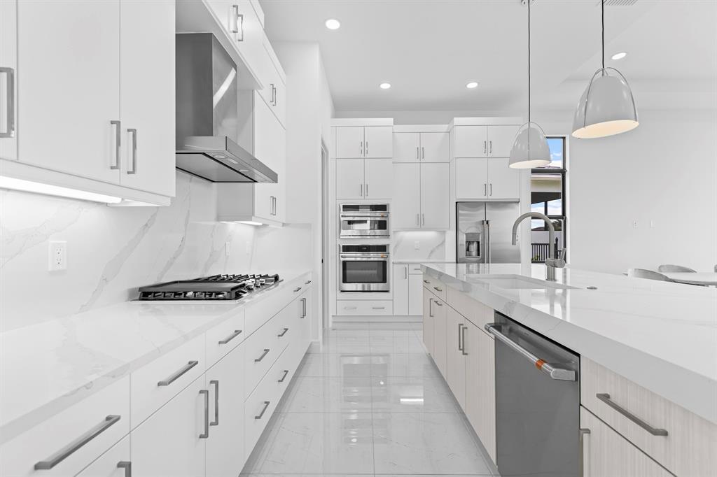 Foto de propiedad en 4931 Rivo Alto Circle, Westlake, FL 33470 Westlake con MLS# 