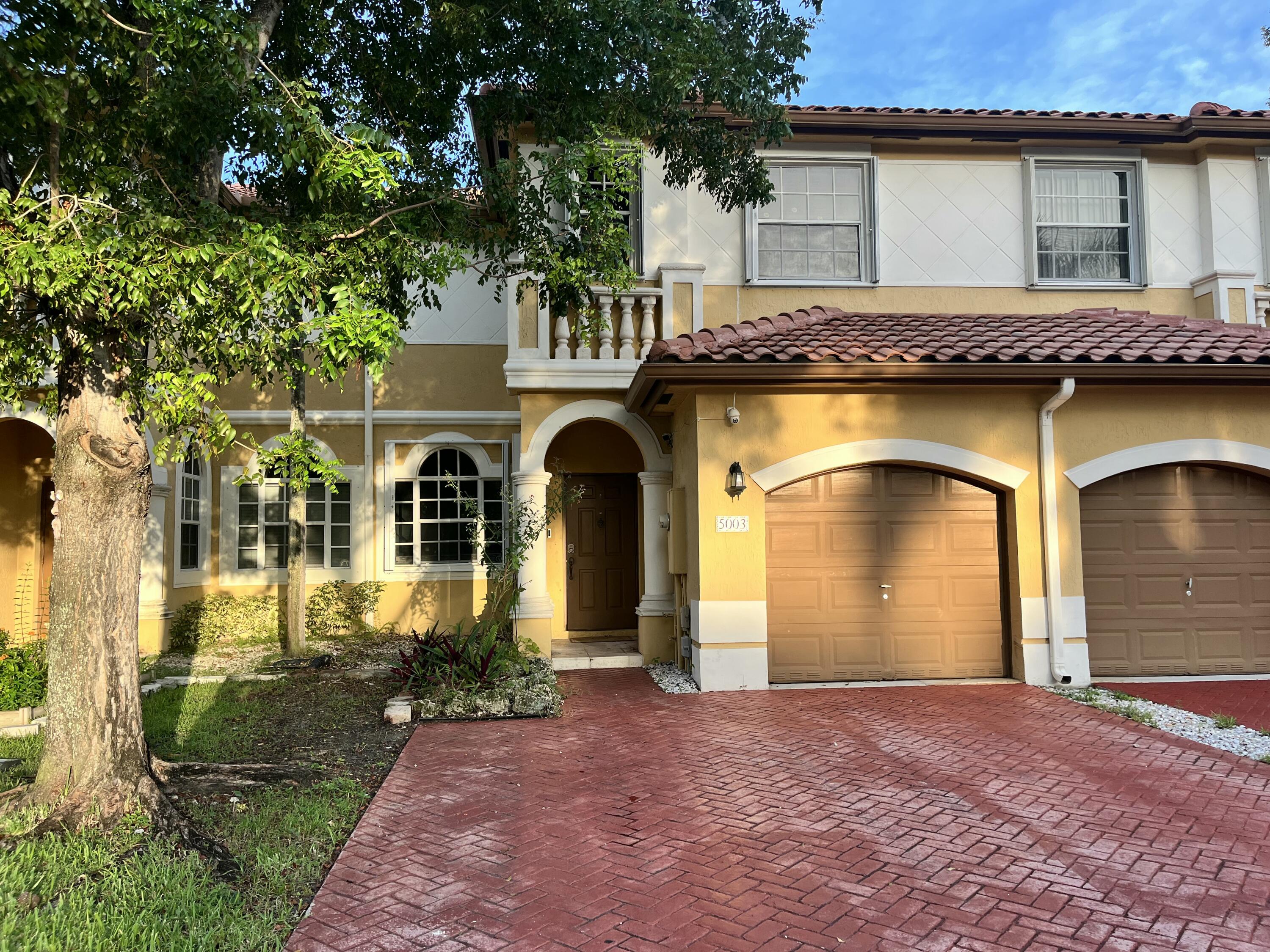 Foto de propiedad en 5003 SW 135TH Way 5003, Miramar, FL 33027 Miramar con MLS# 