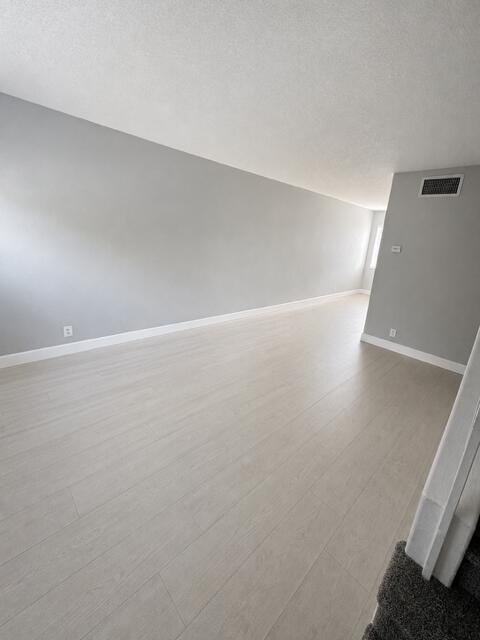 Foto de propiedad en 4703 NW 9th Drive NW, Plantation, FL 33317 Plantation con MLS# 