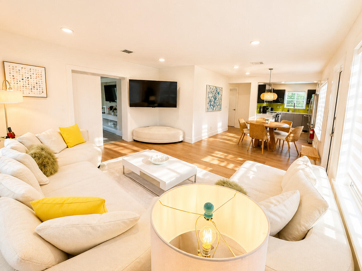 Foto de propiedad en 800 SE 11TH Court, Fort Lauderdale, FL 33316 Fort Lauderdale con MLS# 
