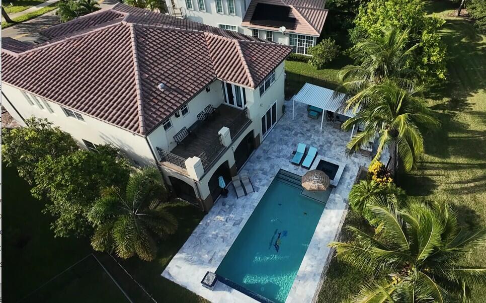Foto de propiedad en 8216 NW 105TH Lane, Parkland, FL 33076 Parkland con MLS# 