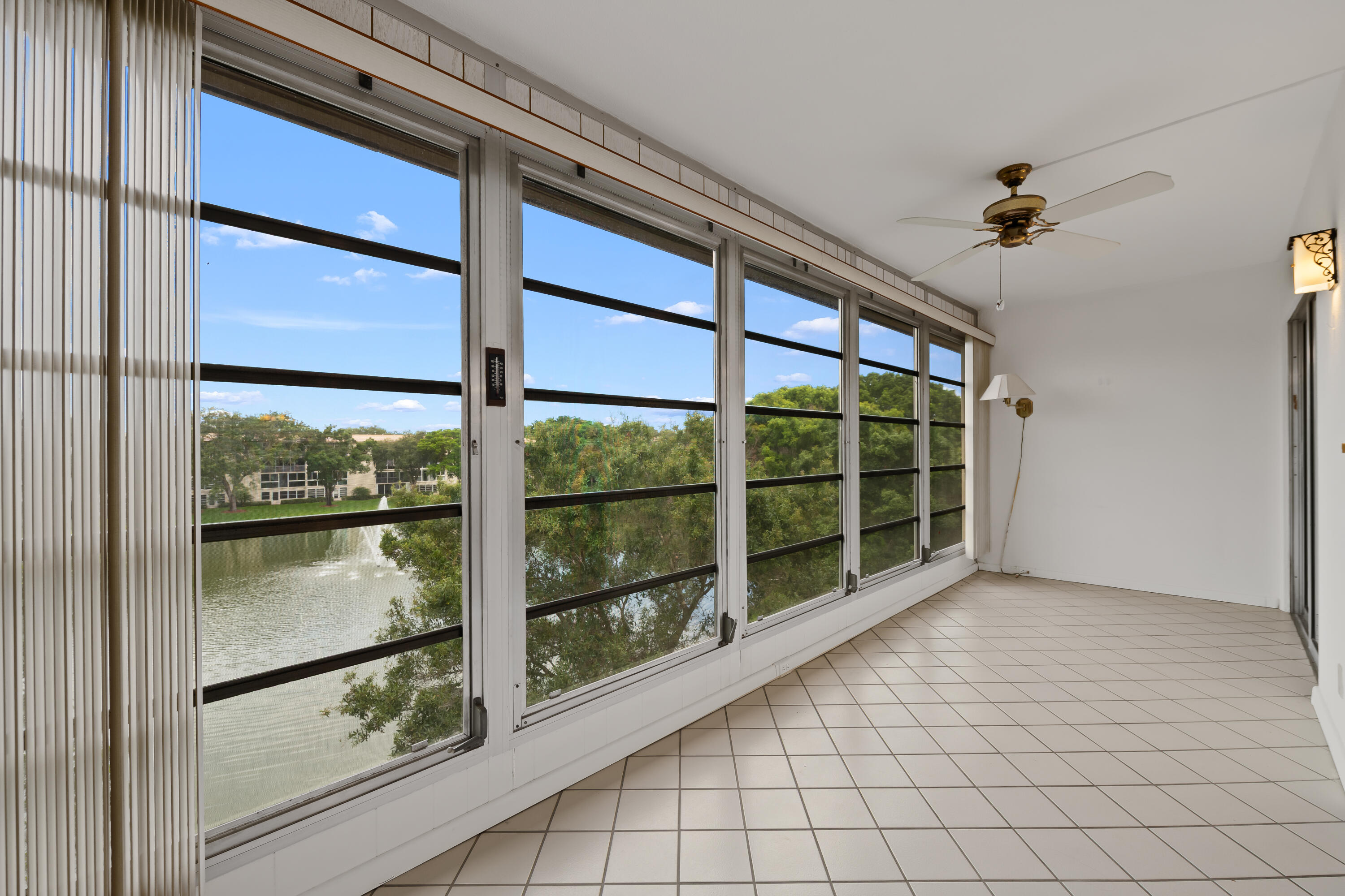 Foto de propiedad en 2202 LUCAYA Bend D4, Coconut Creek, FL 33066 Coconut Creek con MLS# 