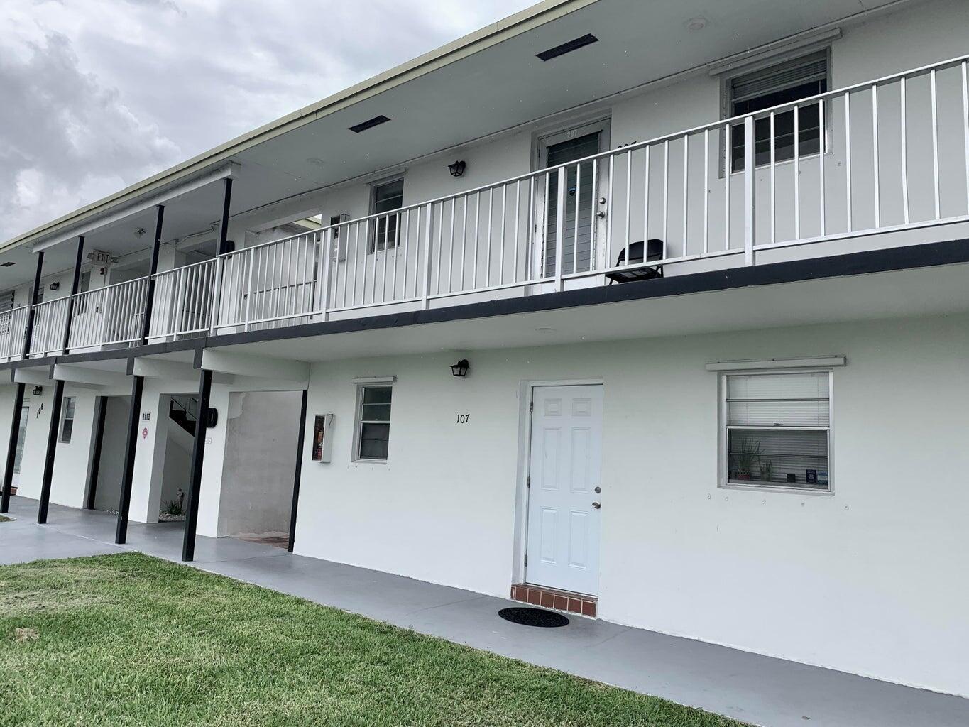 En Venta 1113 LAKE Terrace 107, Boynton Beach, FL 33426, Boynton Beach, FL 33426