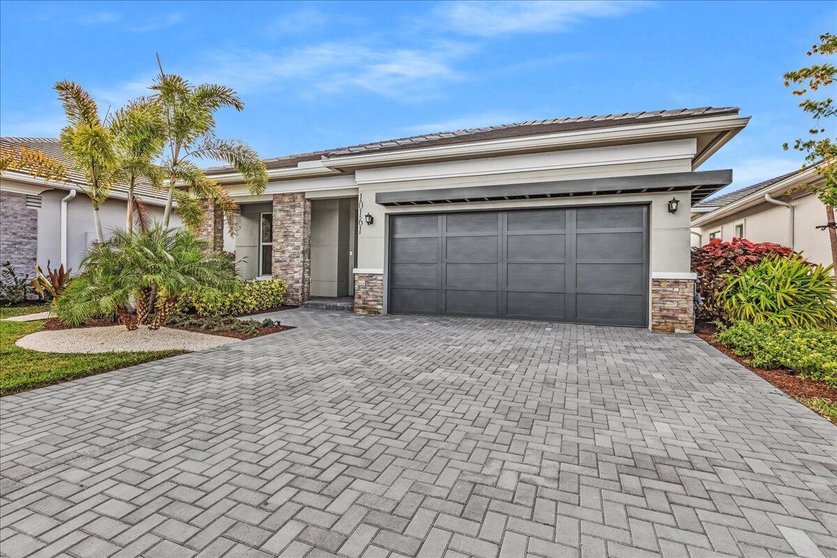 Foto de propiedad en 10161 TIMBER CREEK Way, Palm Beach Gardens, FL 33412 Palm Beach Gardens con MLS# 