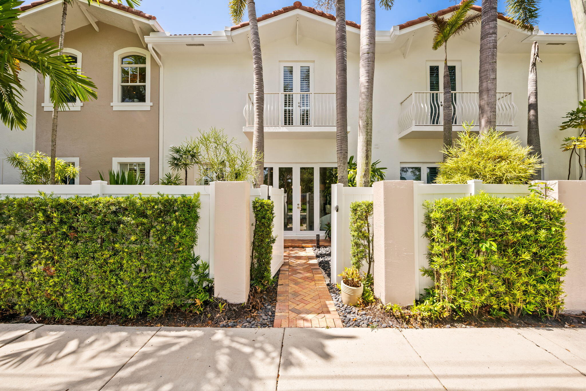 Vendido 3446 NE 13th Avenue, Oakland Park, FL 33334, Oakland Park, FL 33334