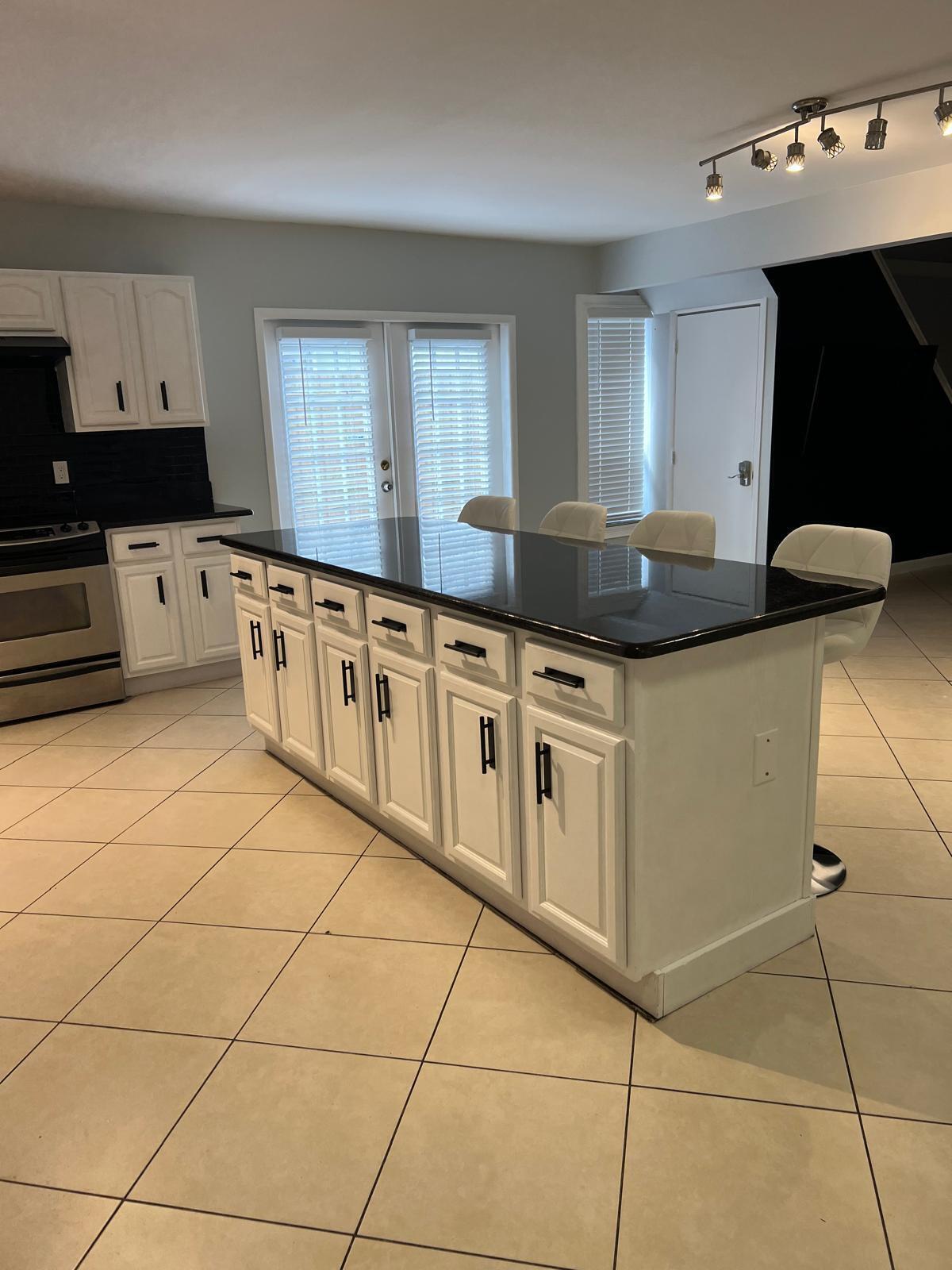 Foto de propiedad en 2417 Sundy Avenue, Delray Beach, FL 33444 Delray Beach con MLS# 