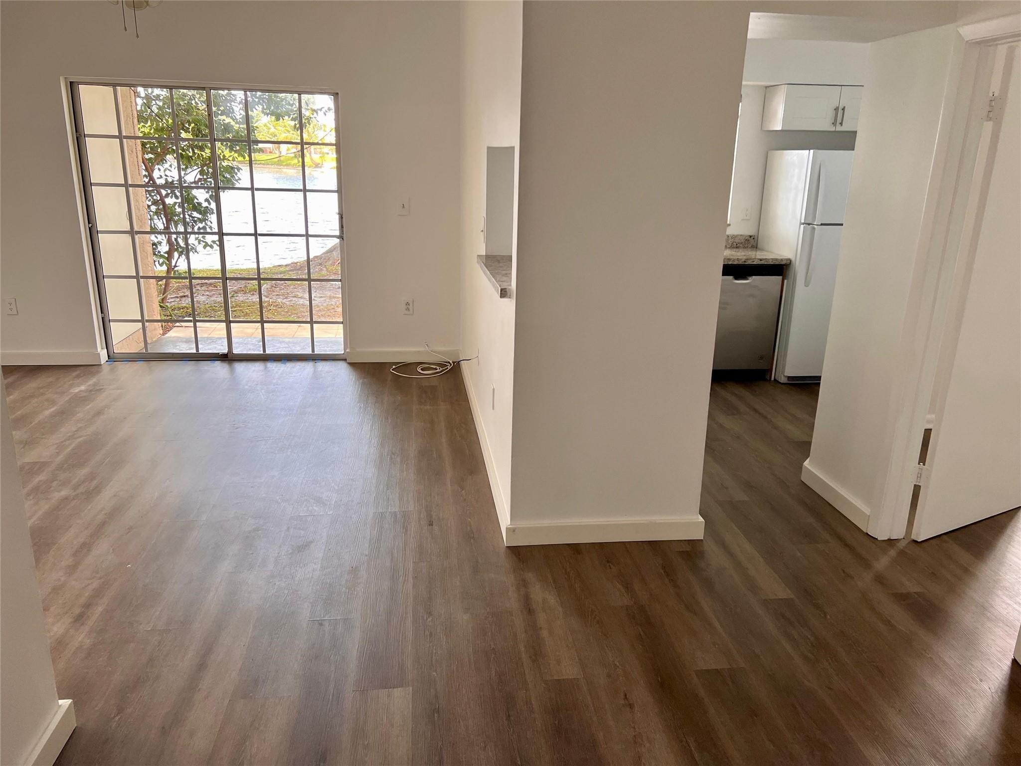 Foto de propiedad en 2121 NW 96TH Terrace 14M, Pembroke Pines, FL 33024 Pembroke Pines con MLS# 
