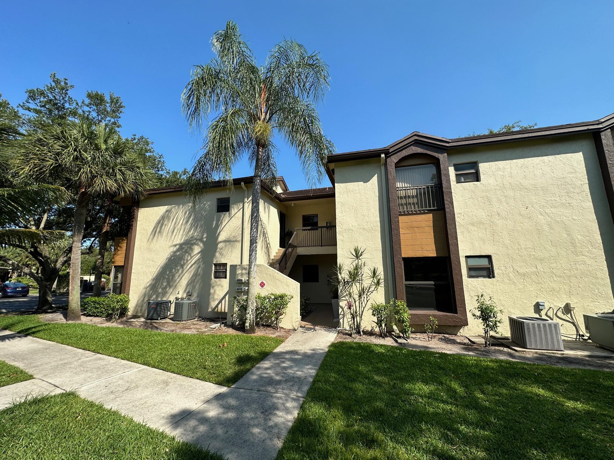 Foto de propiedad en 4509 Carambola Circle S 4509, Coconut Creek, FL 33066 Coconut Creek con MLS# 