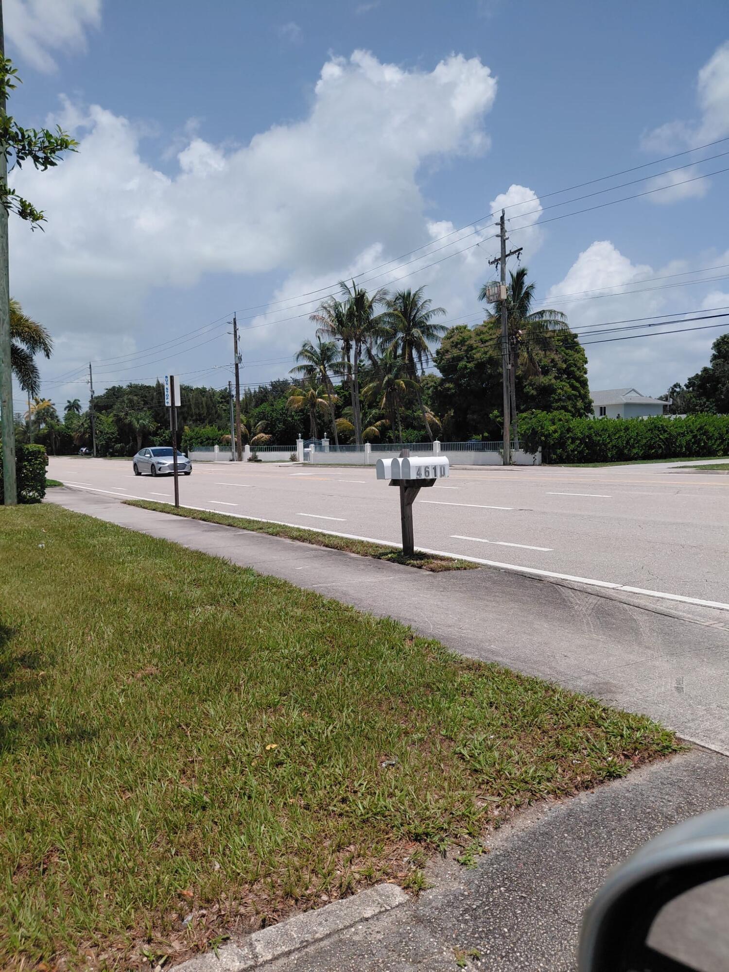 Foto de propiedad en 4610 Belvedere Road Unit 2, Haverhill, FL 33415 Haverhill con MLS# 