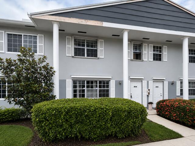 Foto de propiedad en 1759 SW 81st Lane, Davie, FL 33324 Davie con MLS# 