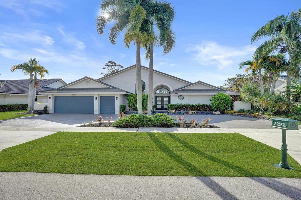 Foto de propiedad en 10875 Boca Woods Lane, Boca Raton, FL 33428 Boca Raton con MLS# 