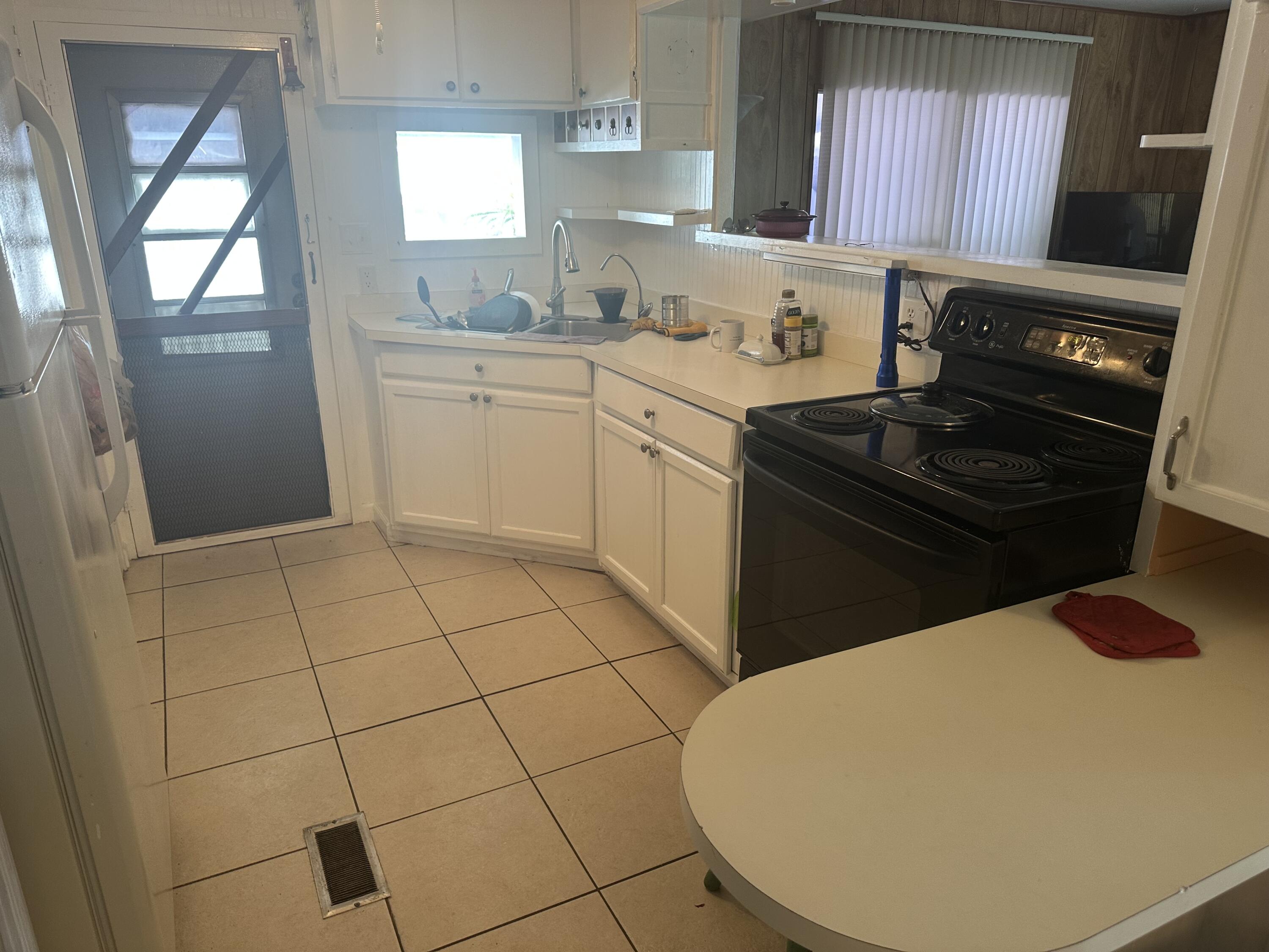 Foto de propiedad en 2 Galicia Lane, Port St. Lucie, FL 34952 Port St. Lucie con MLS# 