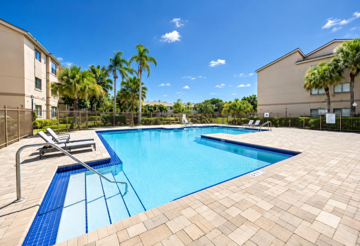 Foto de propiedad en 2986 S UNIVERSITY Drive 8203, Davie, FL 33328 Davie con MLS# 