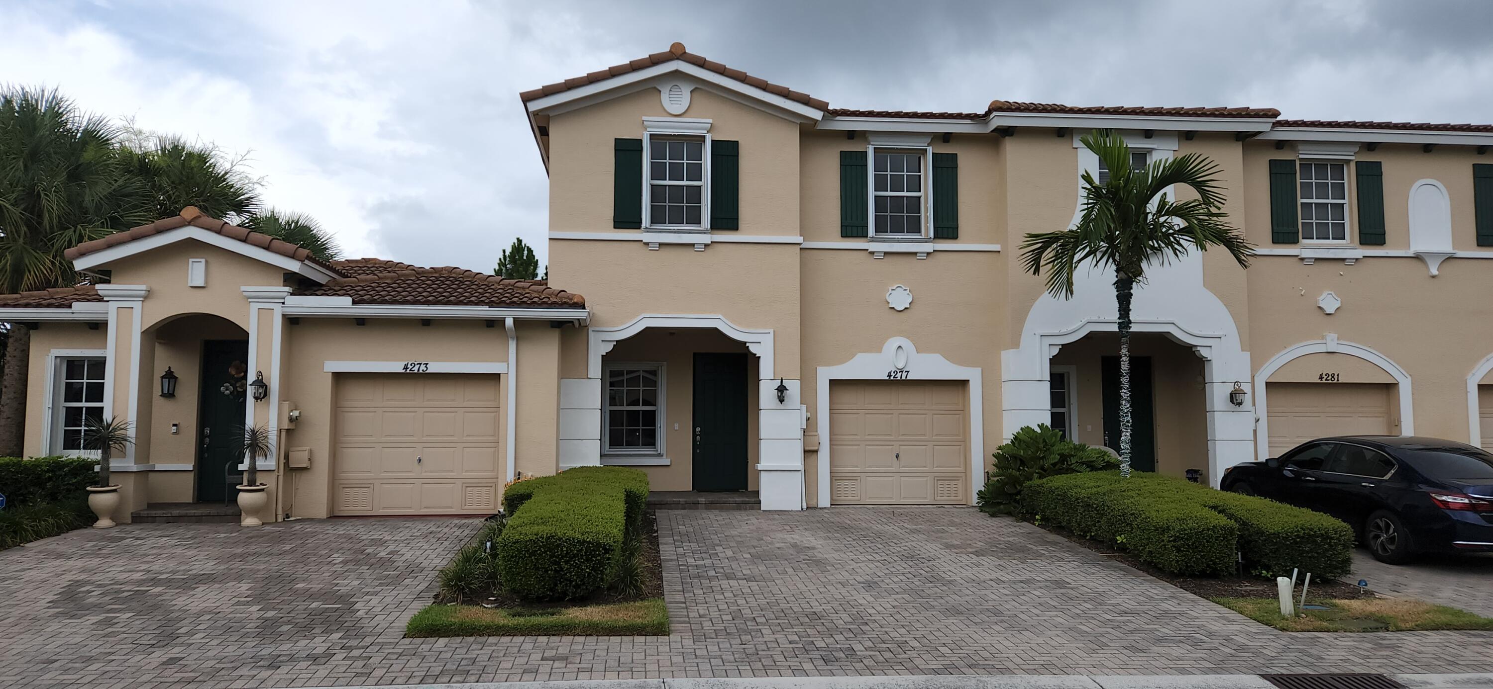 Foto de propiedad en 4277 SW Pine Cove Court, Stuart, FL 34997 Stuart con MLS# 