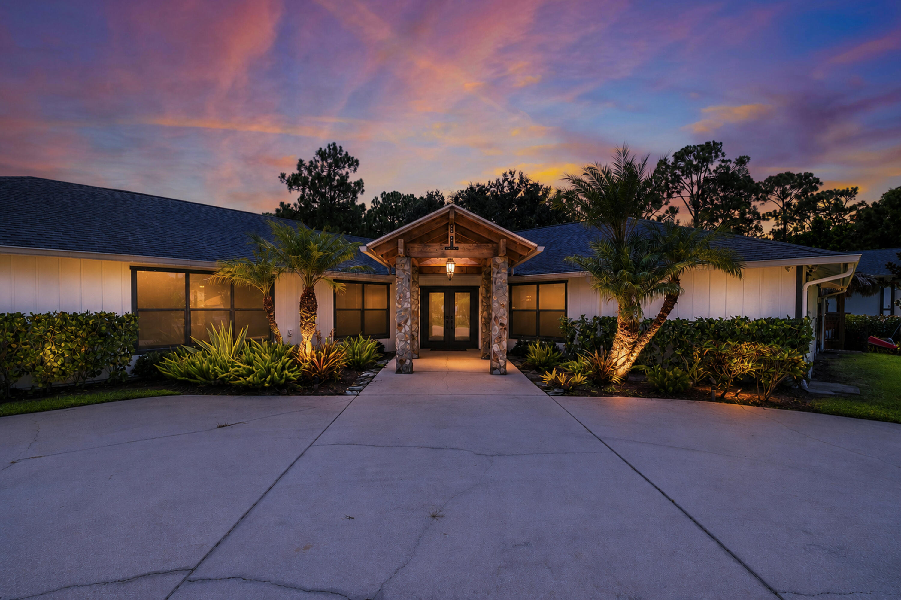 Foto de propiedad en 10548 154TH Road N, Jupiter Farms, FL 33478 Jupiter Farms con MLS# 