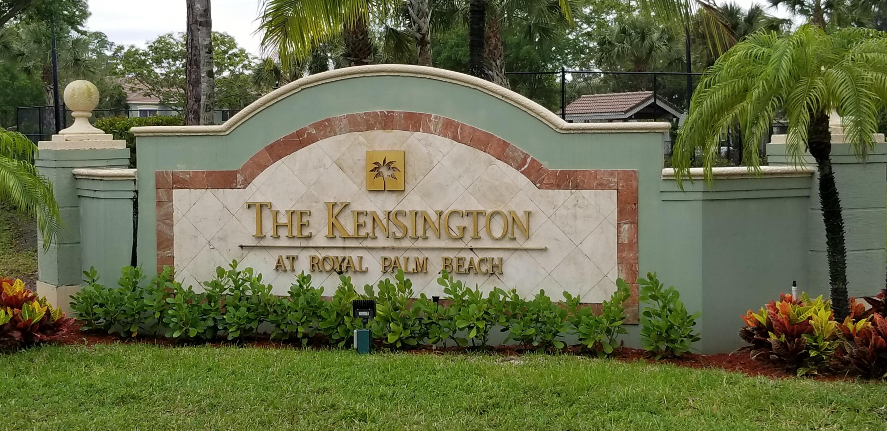 Foto de propiedad en 350 CRESTWOOD Circle 201, Royal Palm Beach, FL 33411 Royal Palm Beach con MLS# 