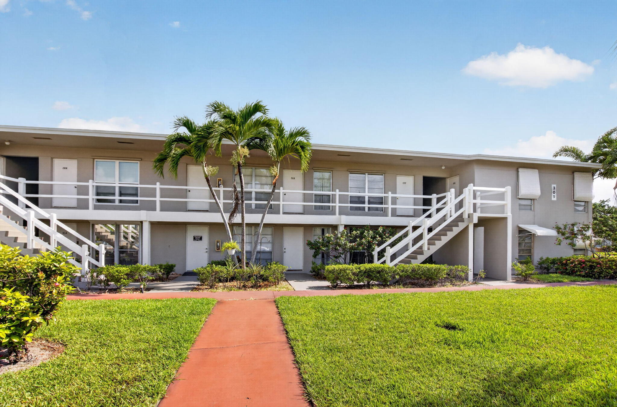 En Venta 309 Circle Drive S, Boynton Beach, FL 33435, Boynton Beach, FL 33435