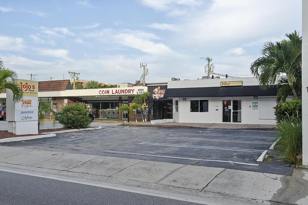 Alquilada 127 N Federal Highway B, Lake Worth Beach, FL 33460, Lake Worth Beach, FL 33460