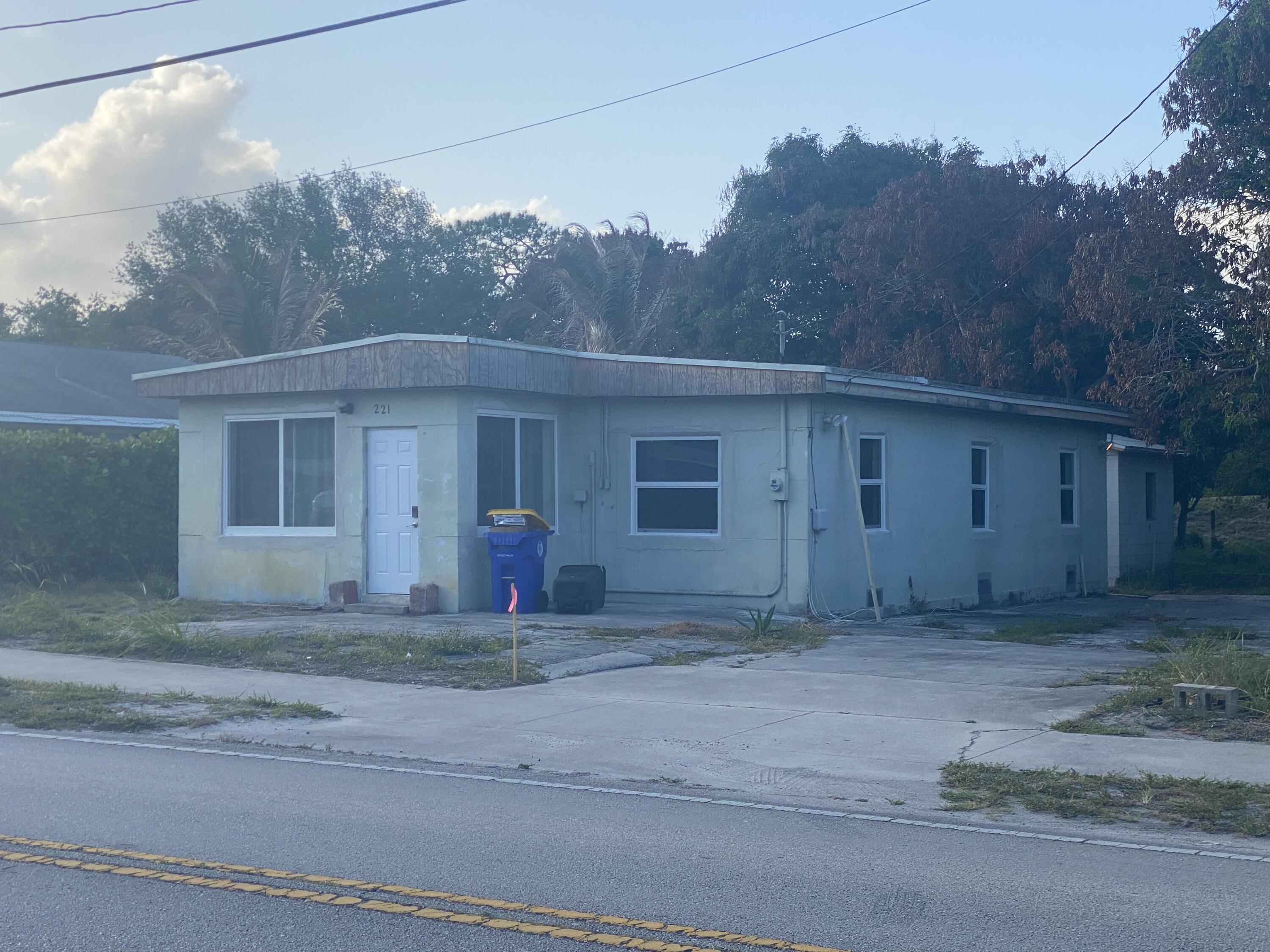 En Venta 221 NW BAKER Road, Stuart, FL 34994, Stuart, FL 34994