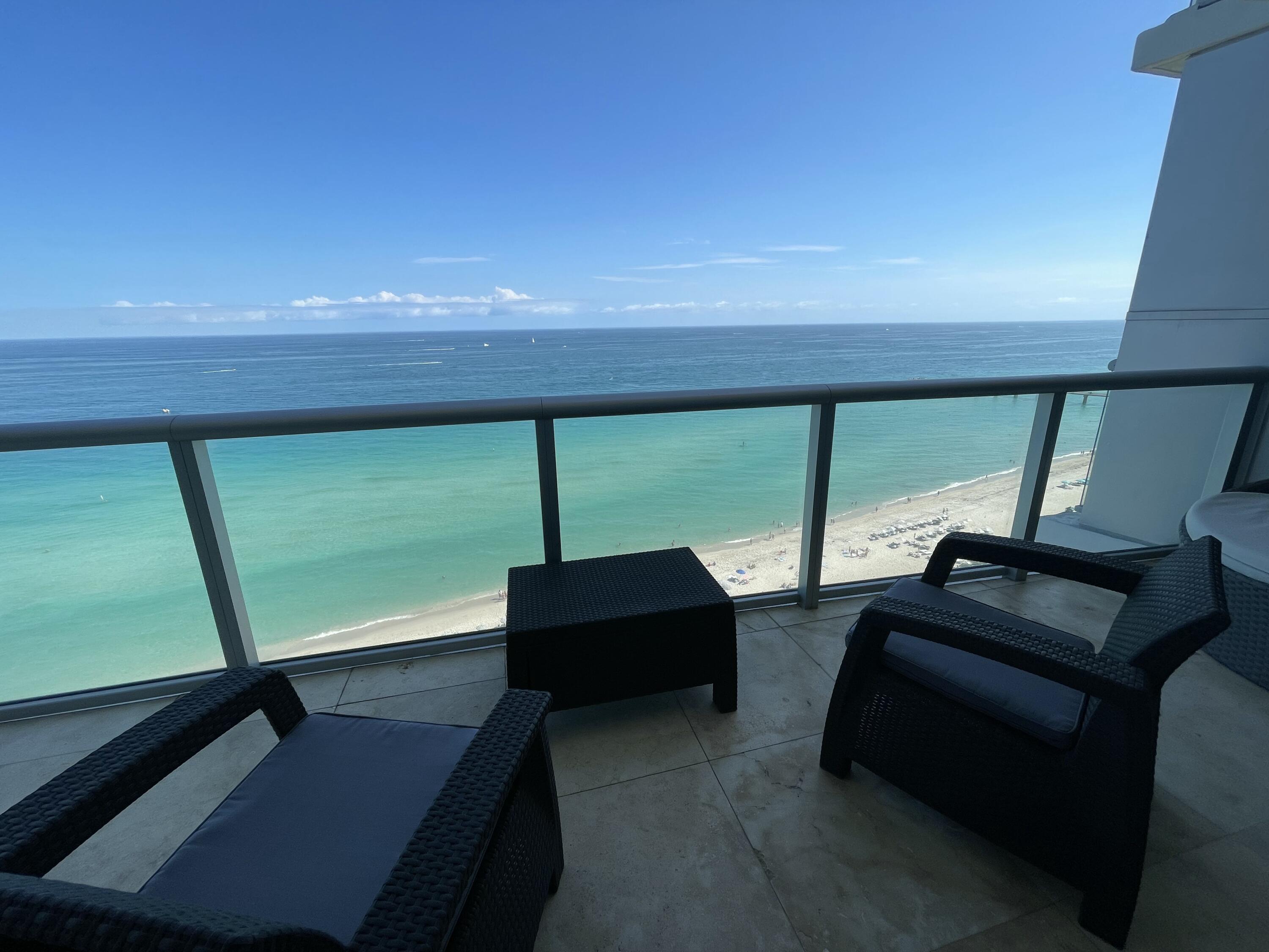 Foto de propiedad en 17001 COLLINS Avenue 1806, Sunny Isles Beach, FL 33160 Sunny Isles Beach con MLS#