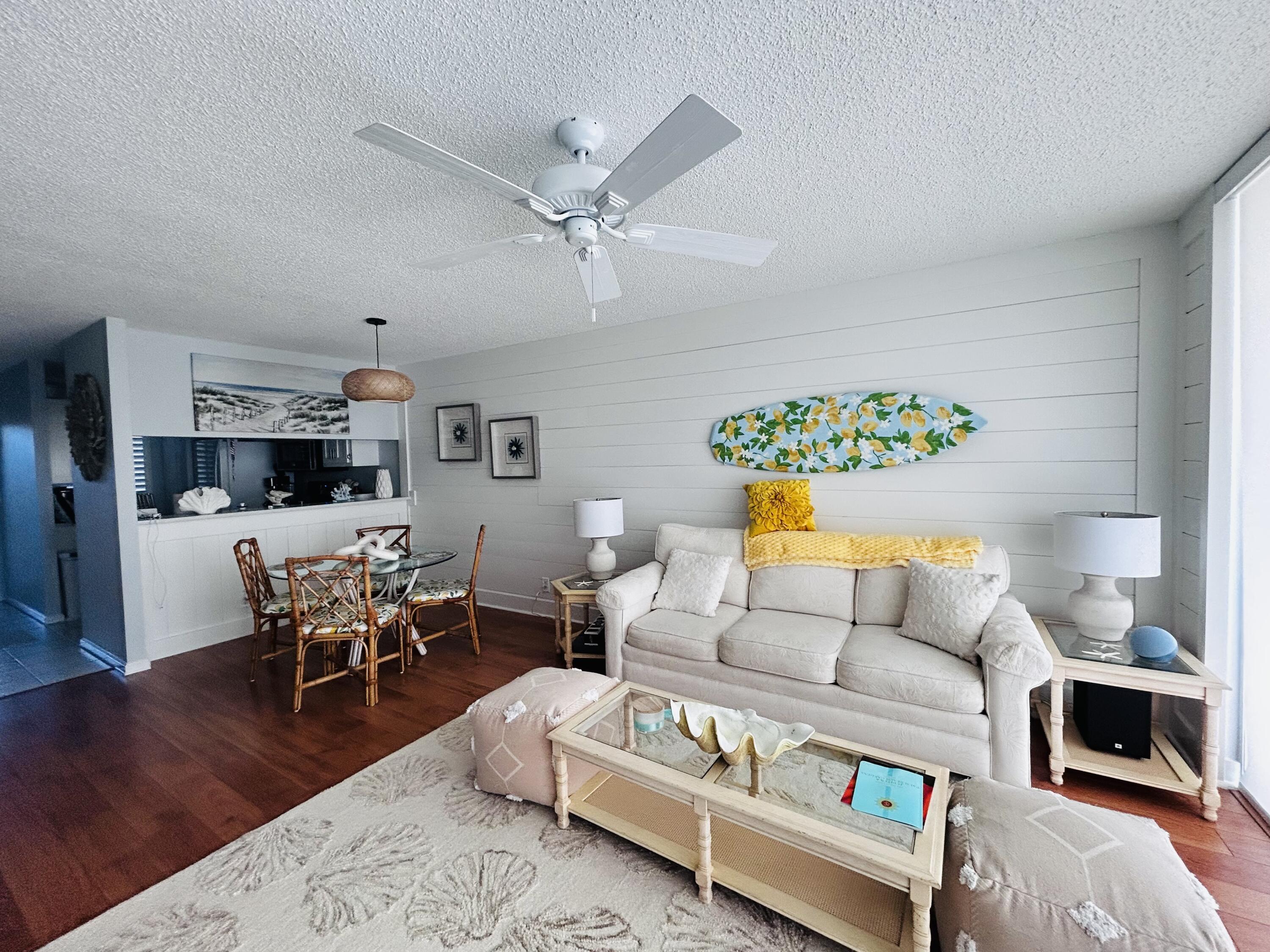 Foto de propiedad en 353 S US Hwy 1 c202, Jupiter, FL 33477 Jupiter con MLS# 