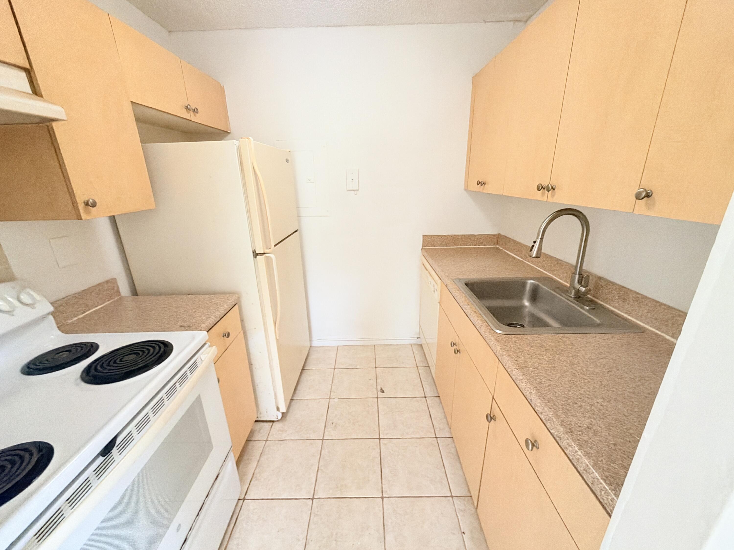 En Renta 1089 N BENOIST FARMS Road 102, West Palm Beach, FL 33411, West Palm Beach, FL 33411