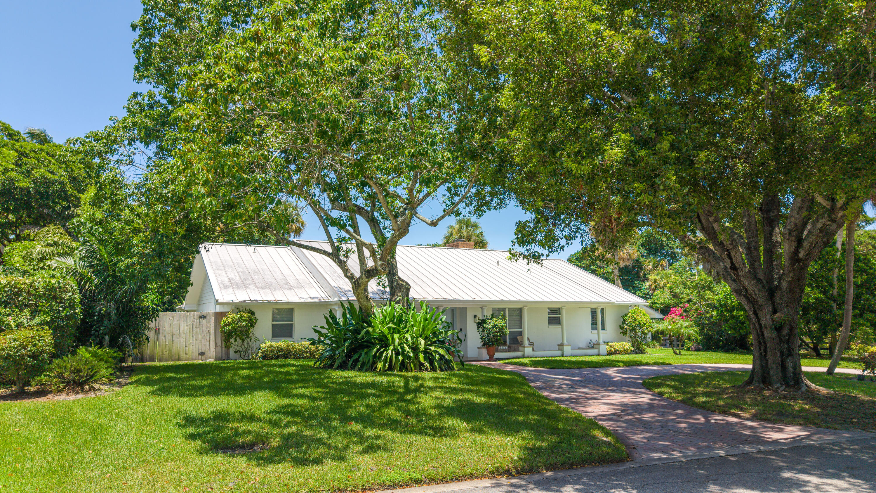 En Venta 15 W HIGH POINT Road, Sewalls Point, FL 34996, Sewalls Point, FL 34996