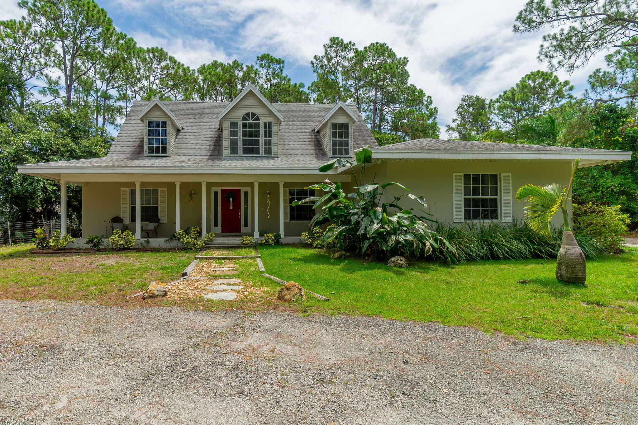 Foto de propiedad en 16144 N 122ND Drive N, Jupiter Farms, FL 33478 Jupiter Farms con MLS# 