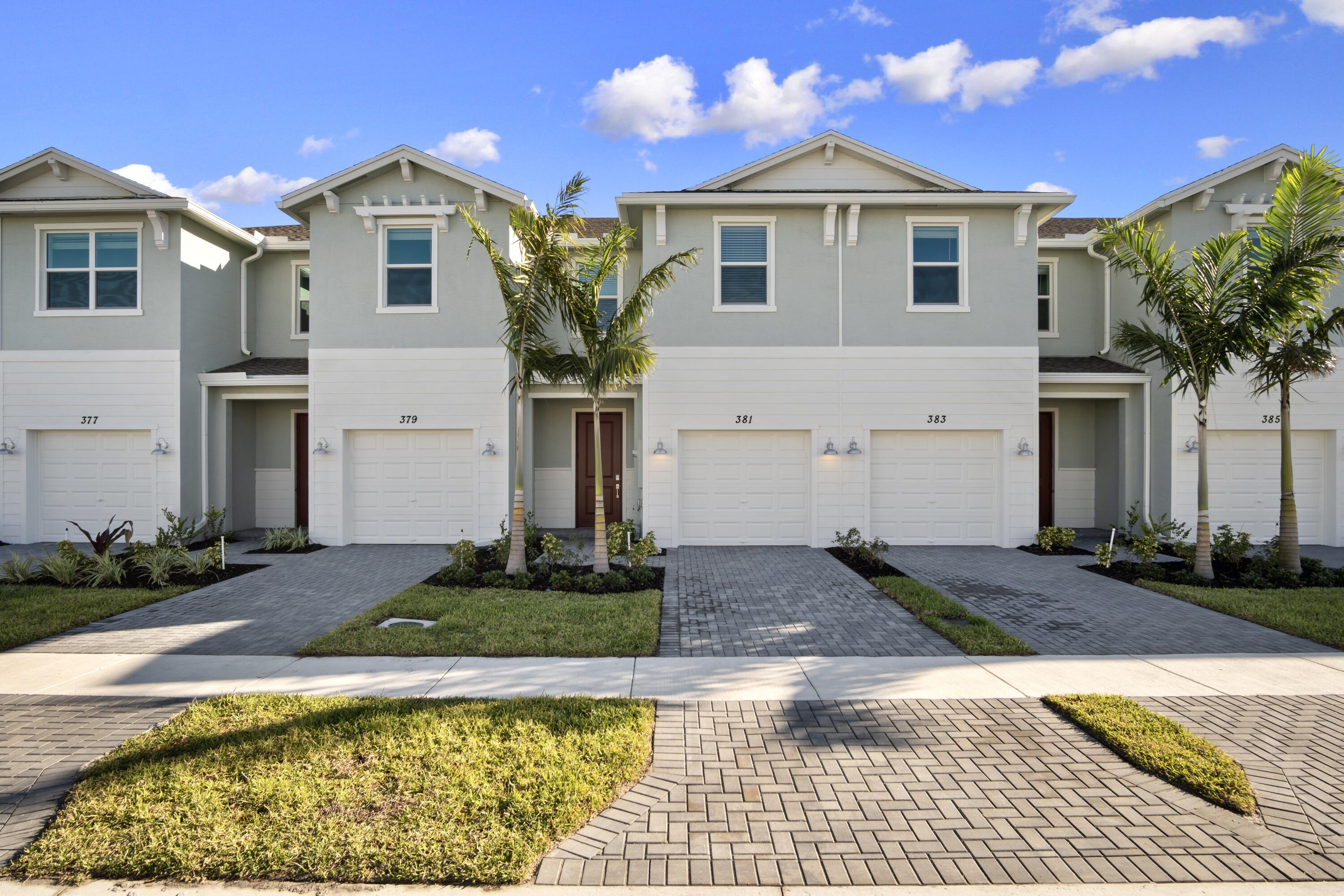 En Venta 381 SE CROSSOAK Lane, Port St. Lucie, FL 34984, Port St. Lucie, FL 34984
