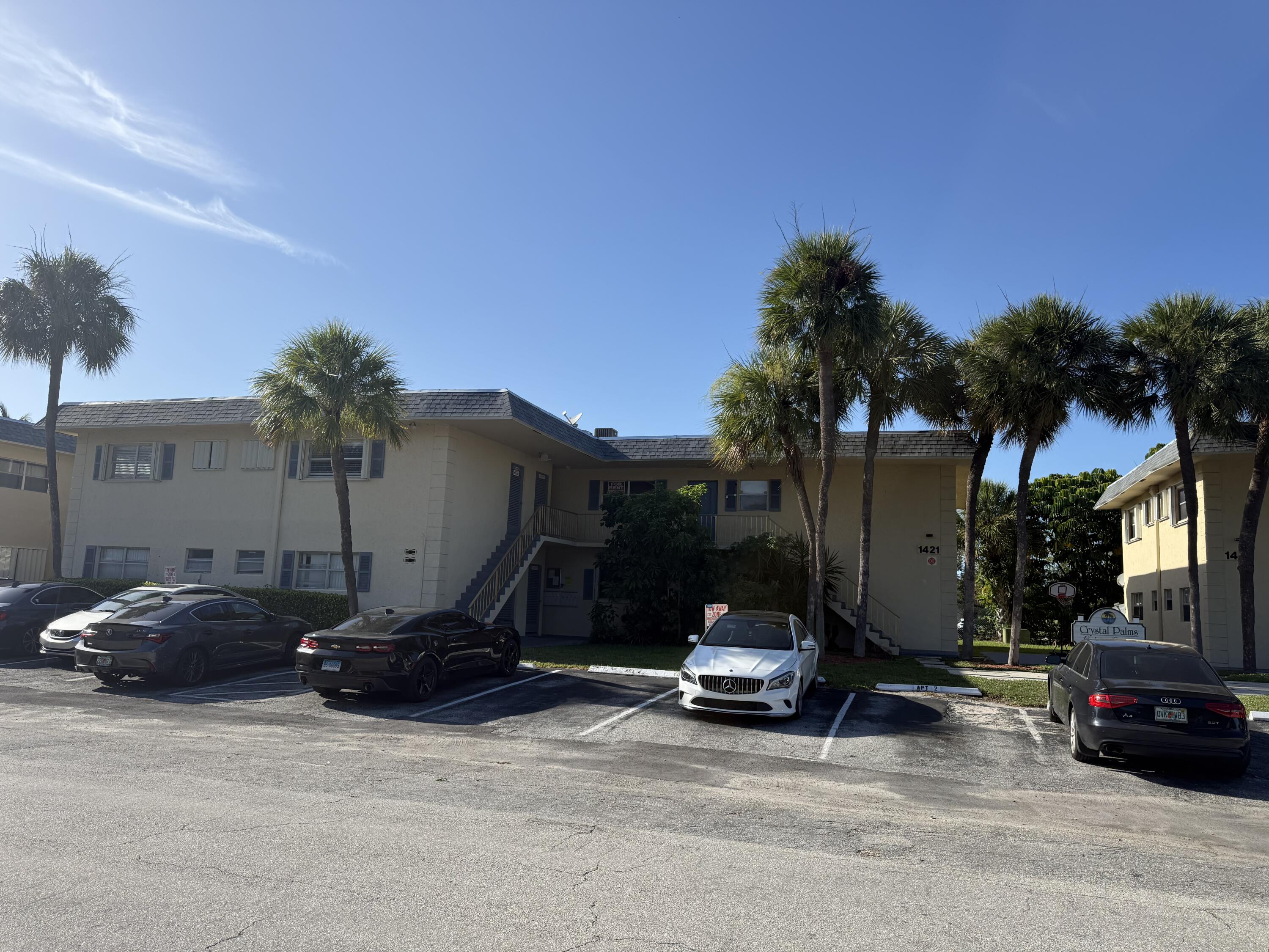 Foto de propiedad en 1421 NW 45th Street 2, Deerfield Beach, FL 33064 Deerfield Beach con MLS# 